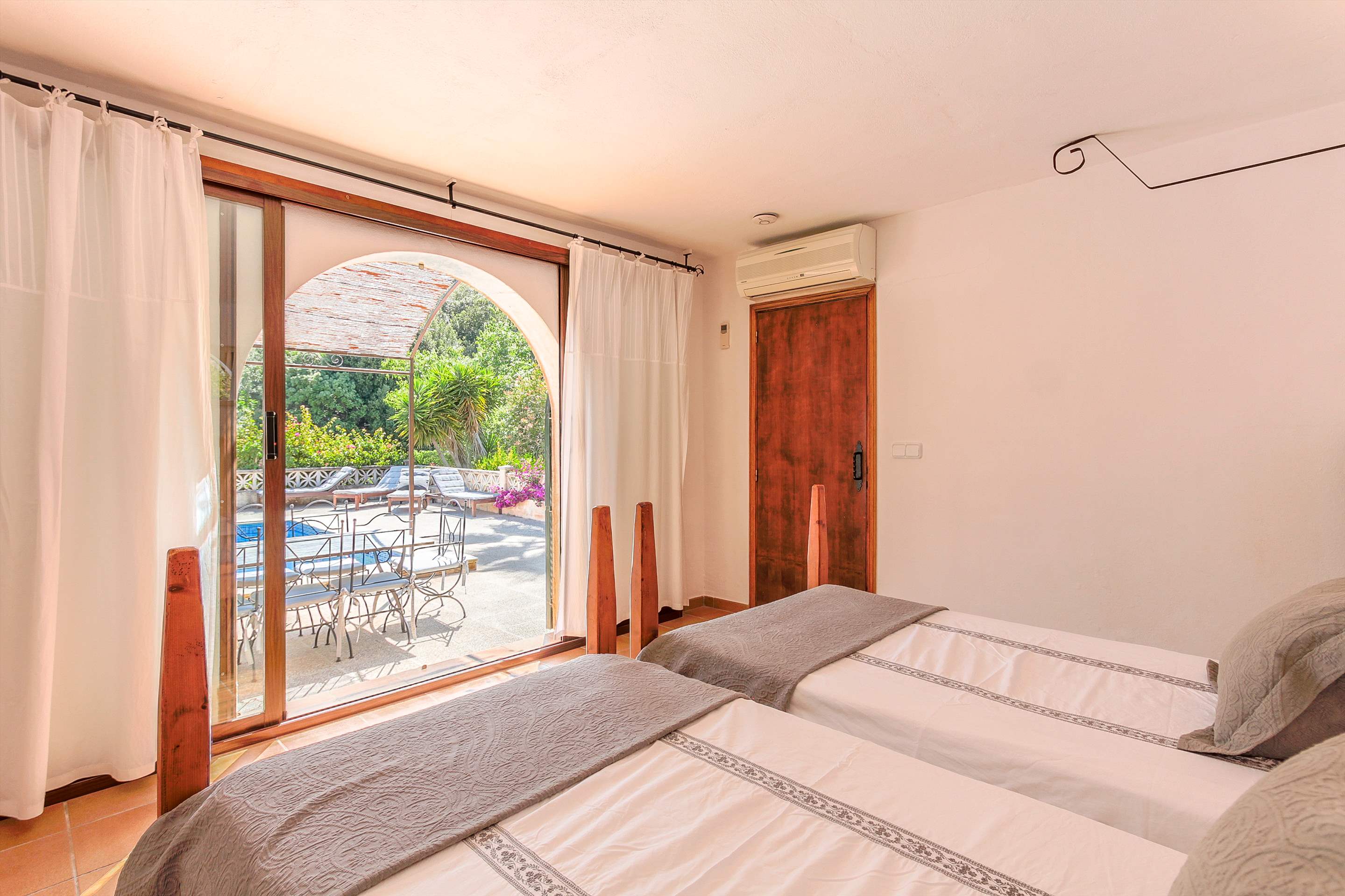 La Coma, 5 bedroom villa in Pollensa & Puerto Pollensa, Majorca Photo #18