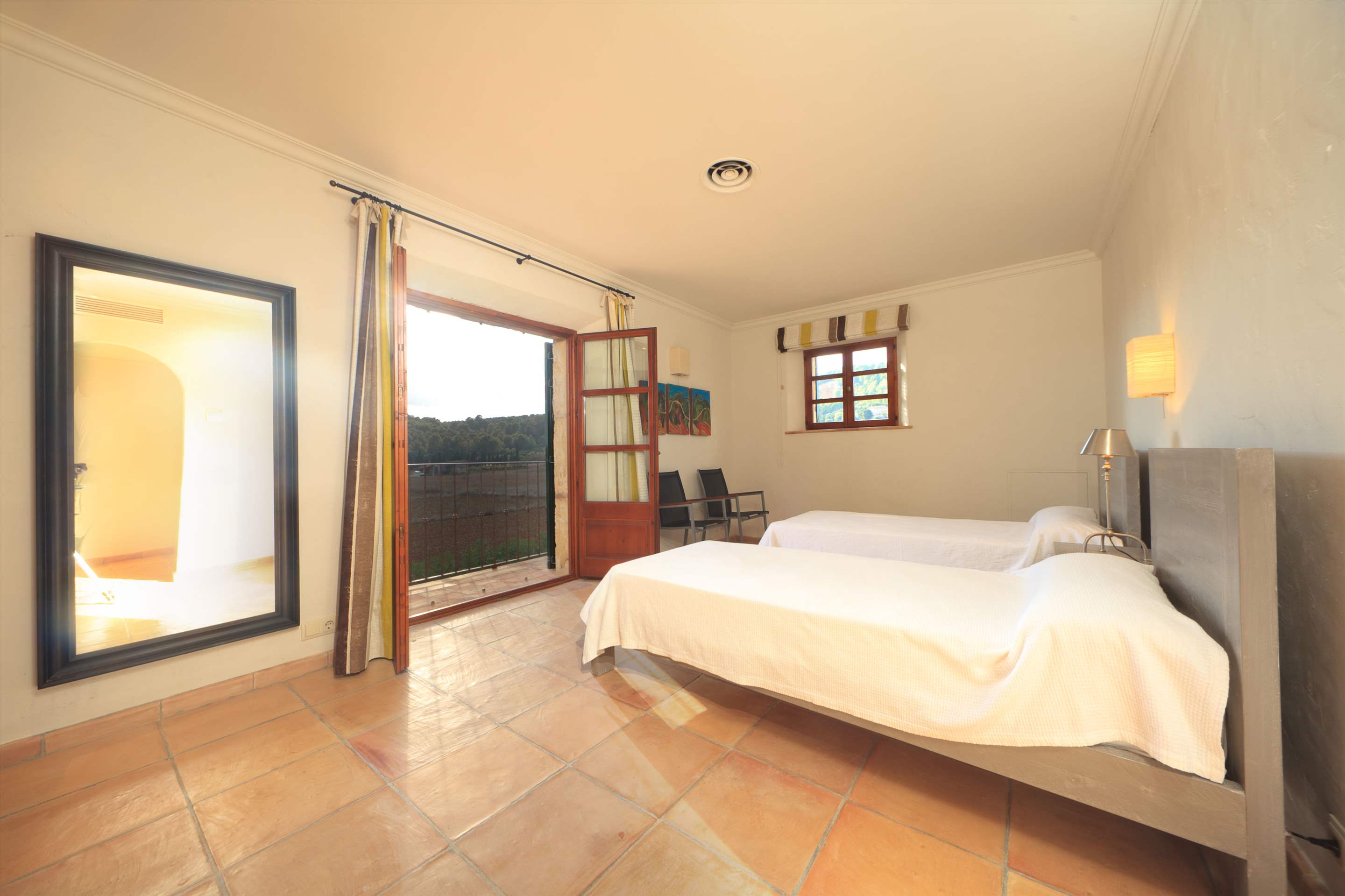 Son Ferragut de Baix , 4 bedroom villa in Sa Pobla, Buger, Inca , Majorca Photo #13