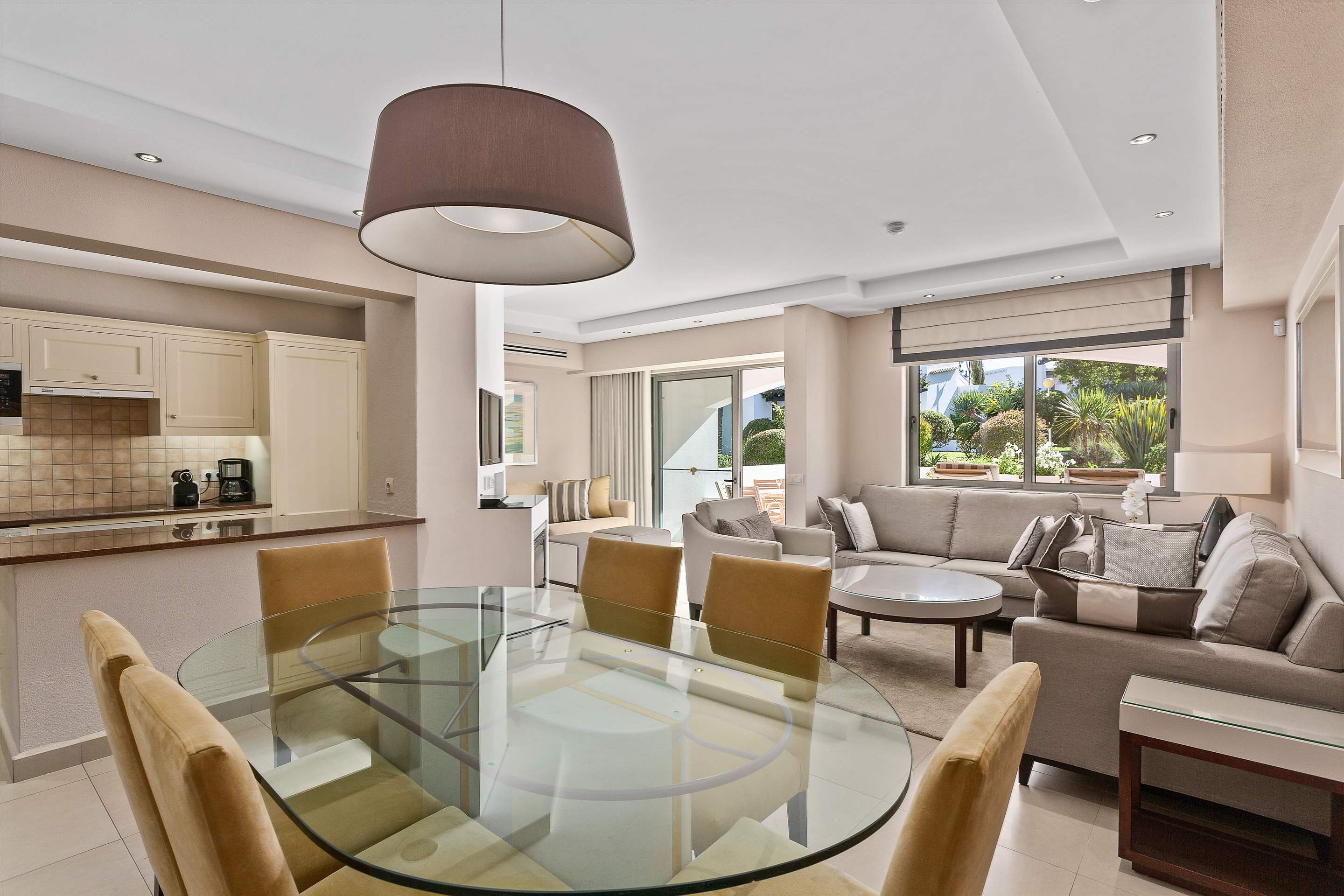Four Seasons Country Club 2 bed, Superior - Thursday Arrival, 2 bedroom apartment in Four Seasons Country Club, Algarve Photo #5