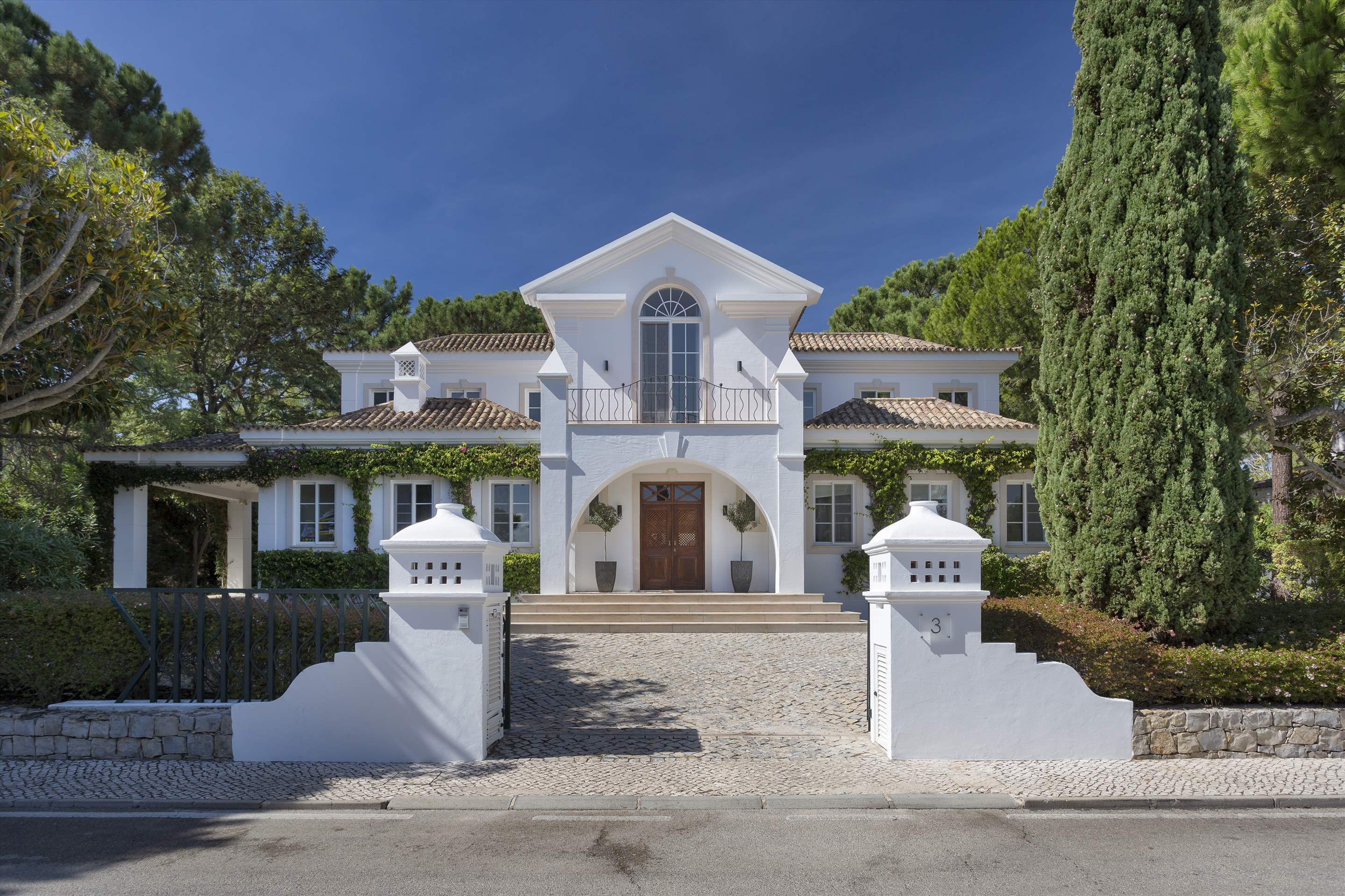 Villa Lavinia, Four Bedrooms, 4 bedroom villa in Quinta do Lago, Algarve Photo #9