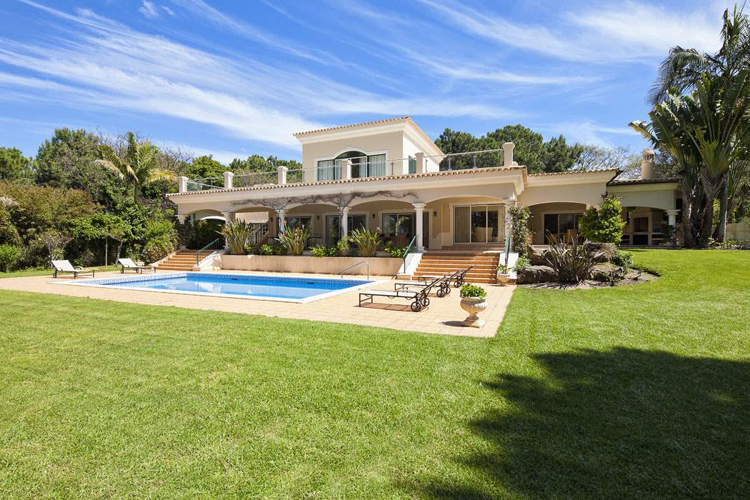 Villa Cascais, 4 bedroom villa in Quinta do Lago, Algarve Photo #10
