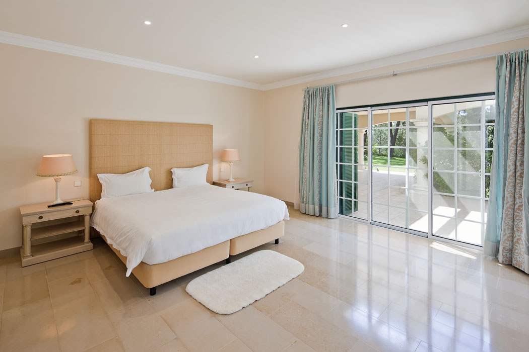 Villa Cascais, 4 bedroom villa in Quinta do Lago, Algarve Photo #14