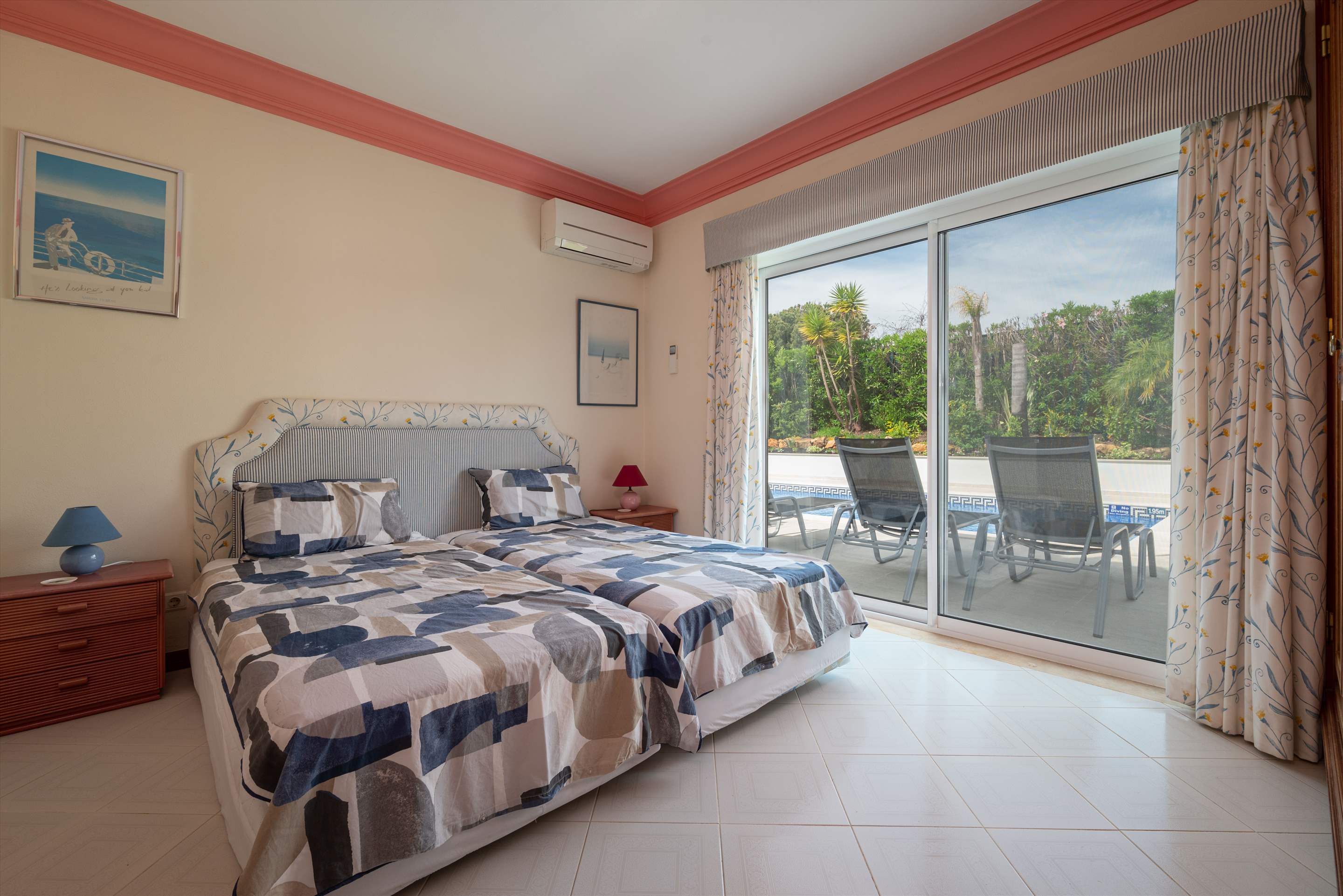 Casa Rosada, 3 bedroom villa in Vale do Lobo, Algarve Photo #11