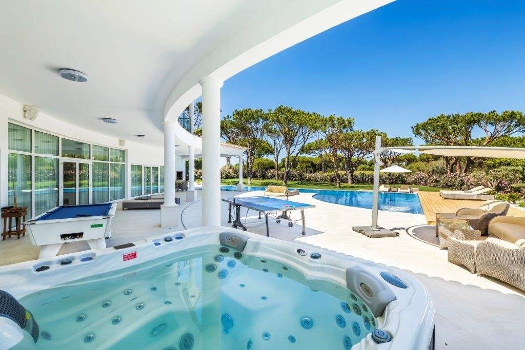 Villa Barrichello, 5 bedroom villa in Quinta do Lago, Algarve Photo #2