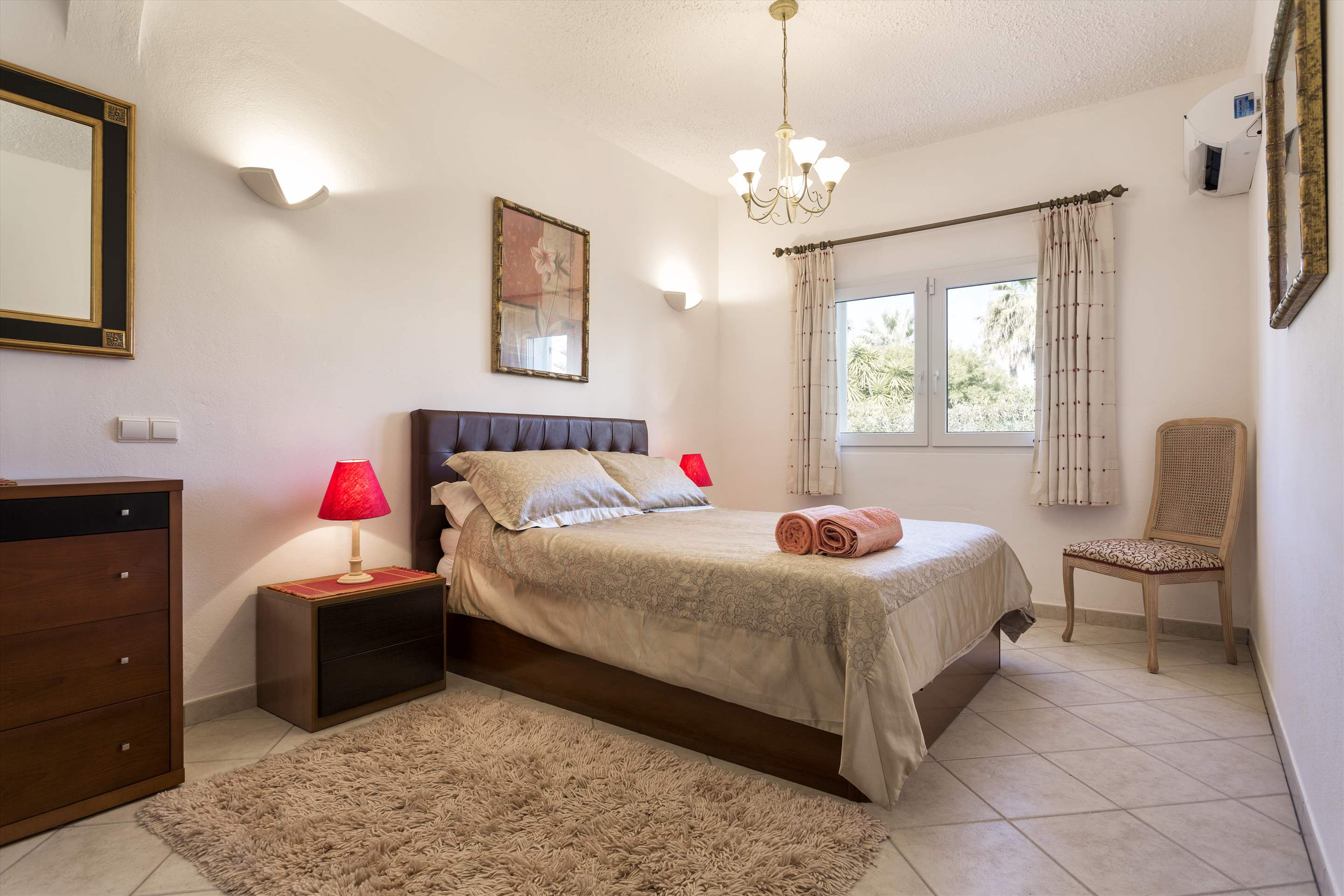 Casa Madrisa, 3 bedroom villa in Vilamoura Area, Algarve Photo #13