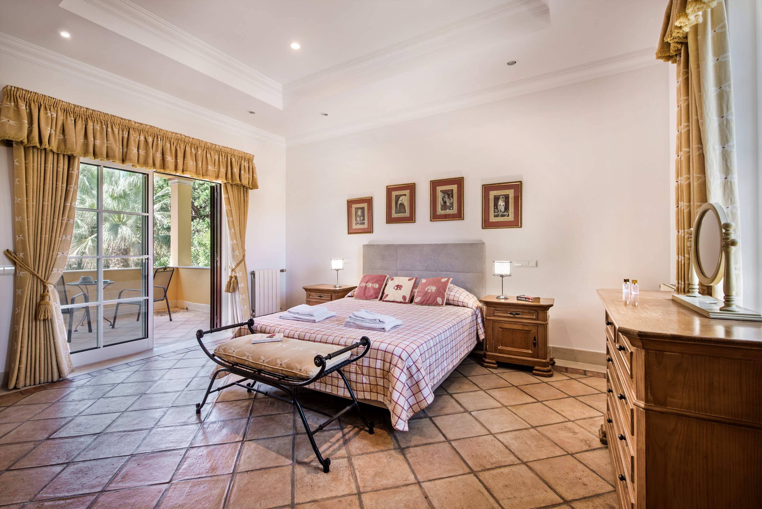Casa da Paz, 4 bedroom villa in Quinta do Lago, Algarve Photo #18