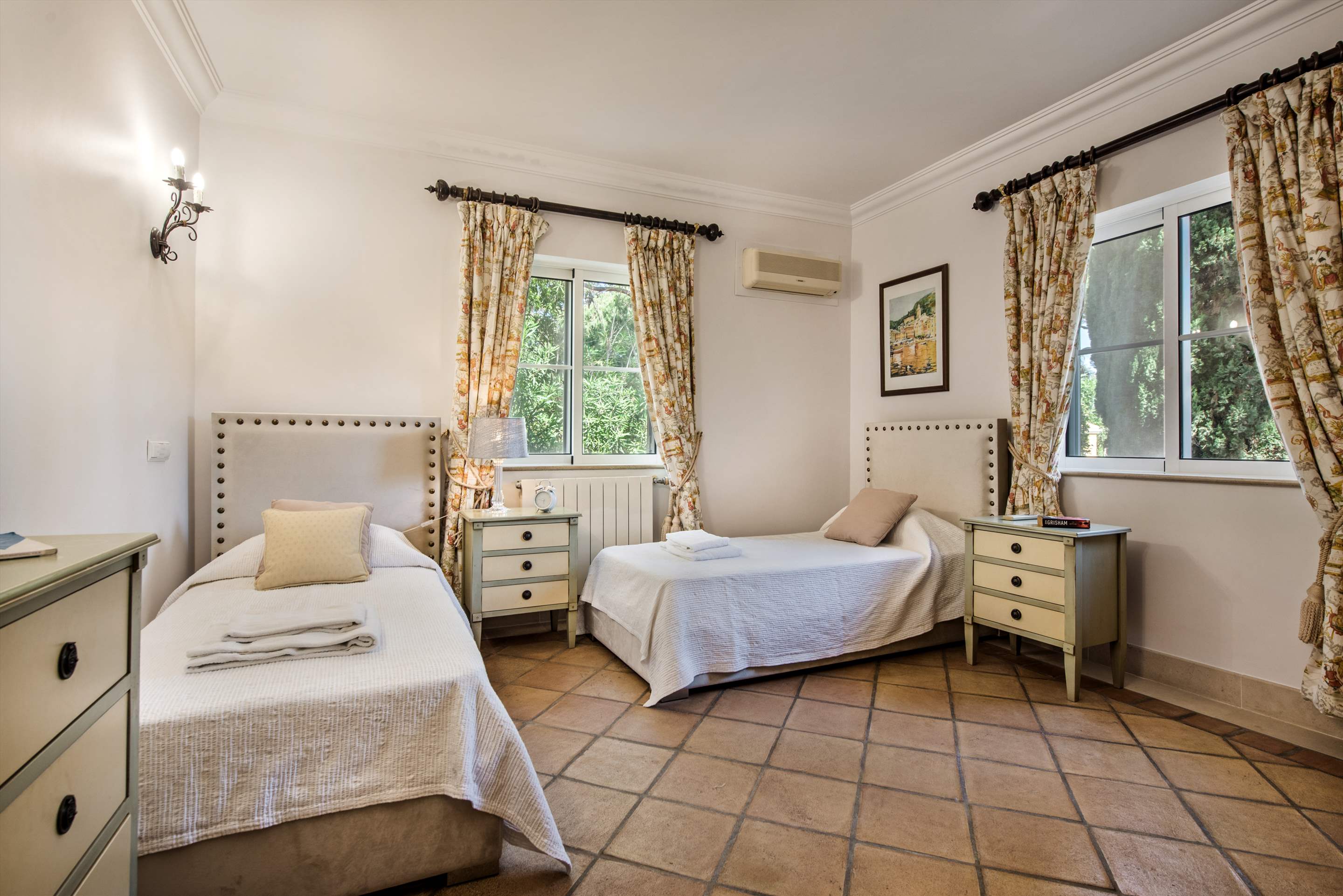 Casa da Paz, 4 bedroom villa in Quinta do Lago, Algarve Photo #27