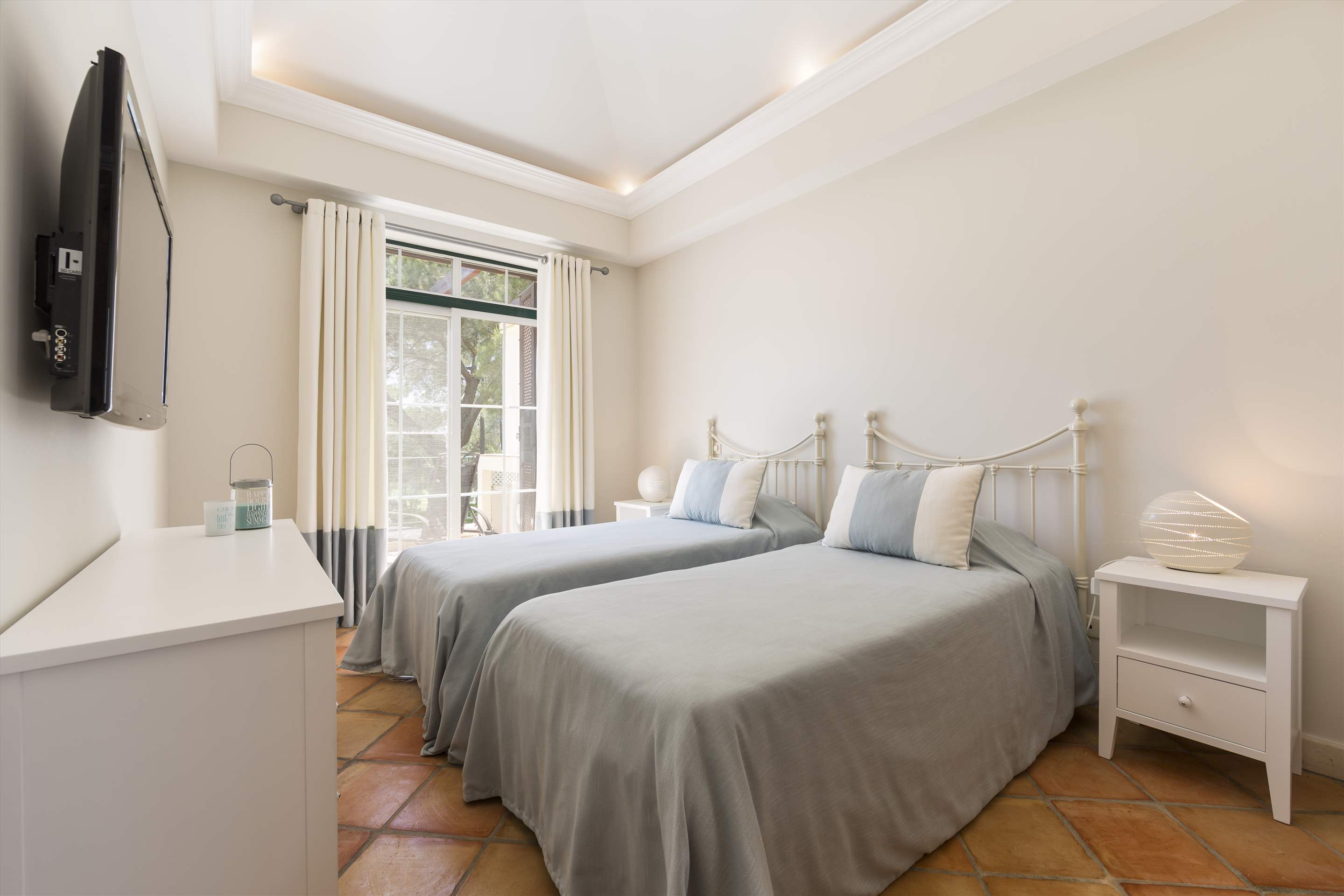 Apartment Silvia, 2 bedroom apartment in Quinta do Lago, Algarve Photo #11
