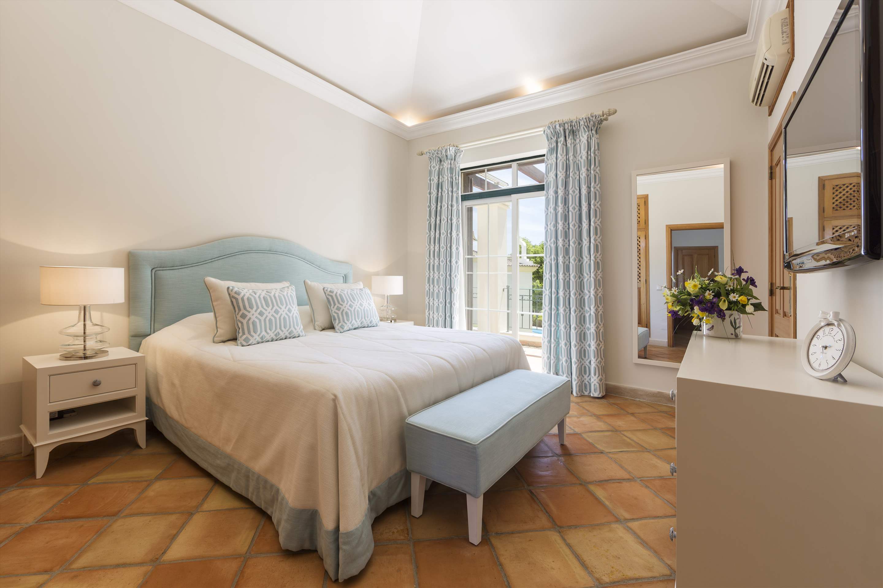 Apartment Silvia, 2 bedroom apartment in Quinta do Lago, Algarve Photo #9