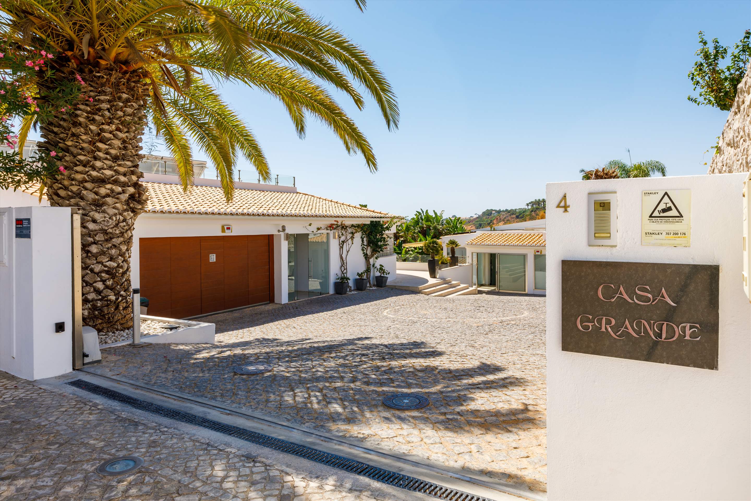 Casa da Praia, 8 bedroom villa in Albufeira Area, Algarve Photo #45