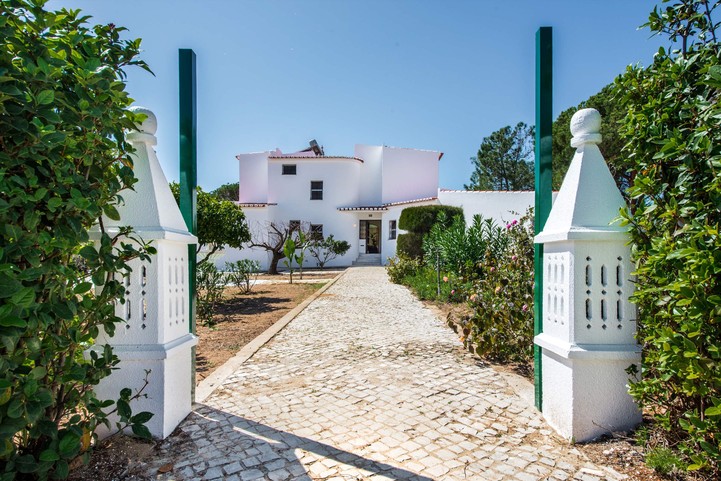 Casa Liberdade, 4 bedroom villa in Vale do Lobo, Algarve Photo #25