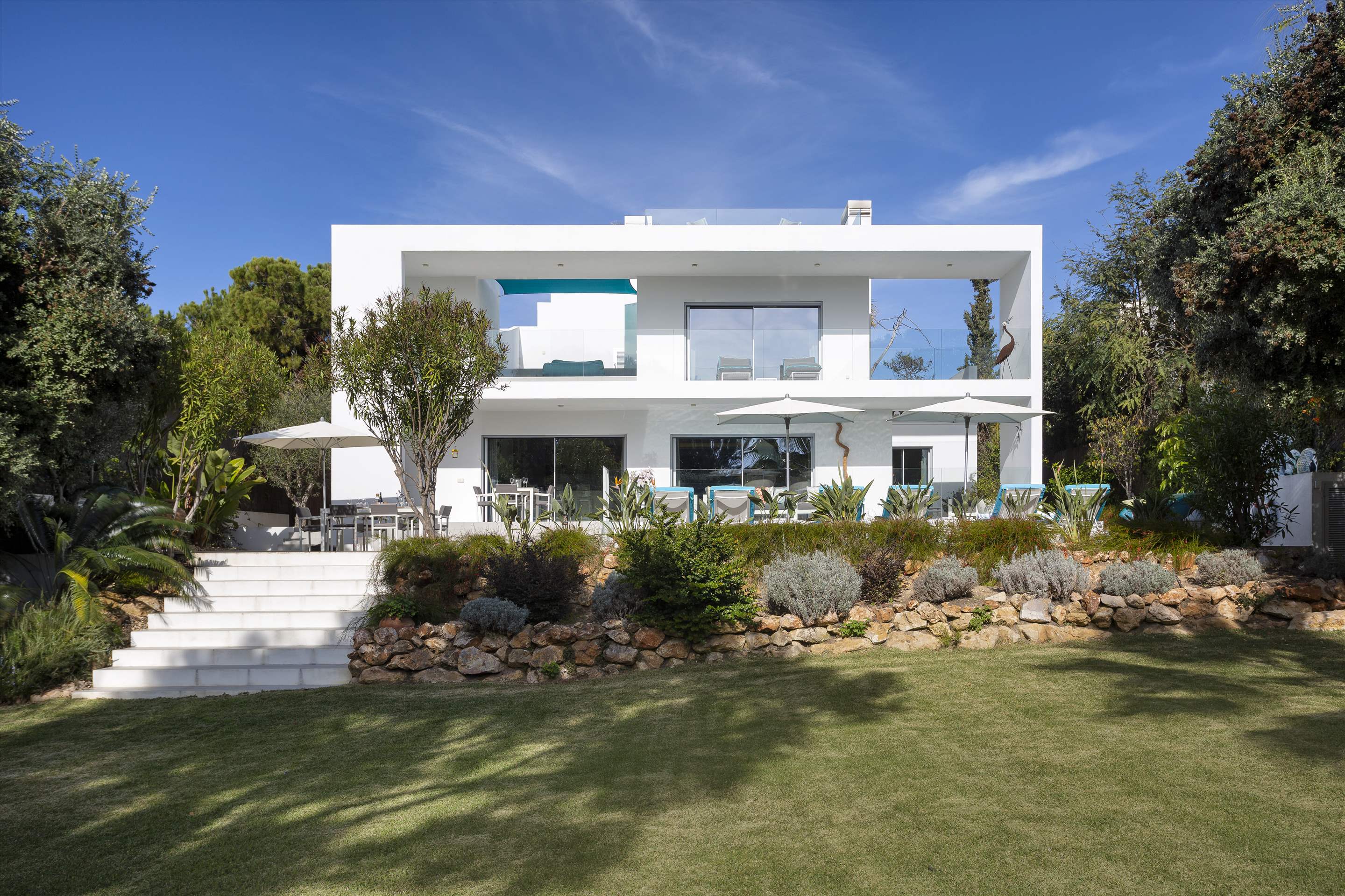 Ninho da Garca, 4 bedroom villa in Quinta do Lago, Algarve Photo #23