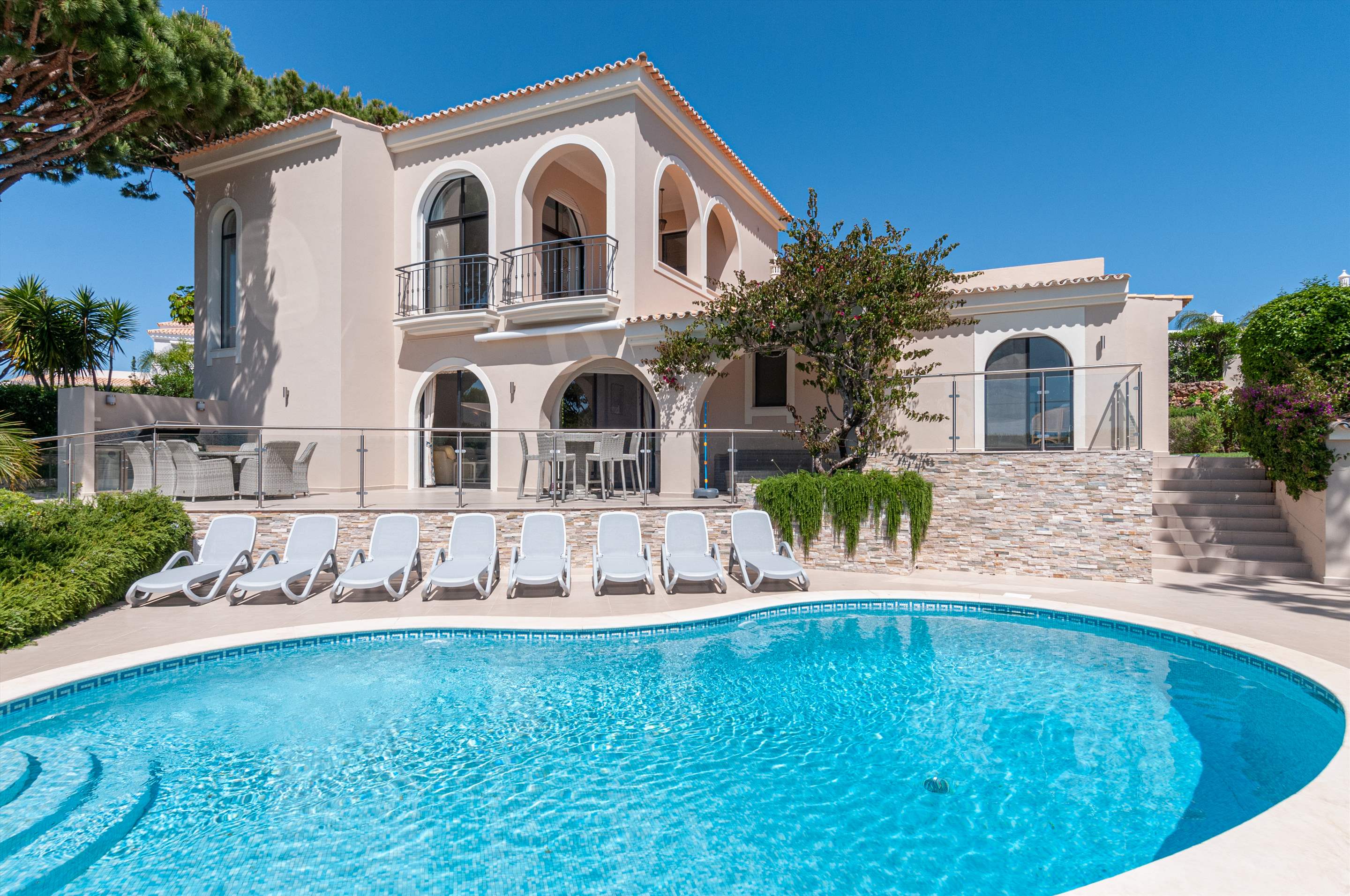 Villa La Soudada, 4 bedroom villa in Dunas Douradas, Algarve Photo #1