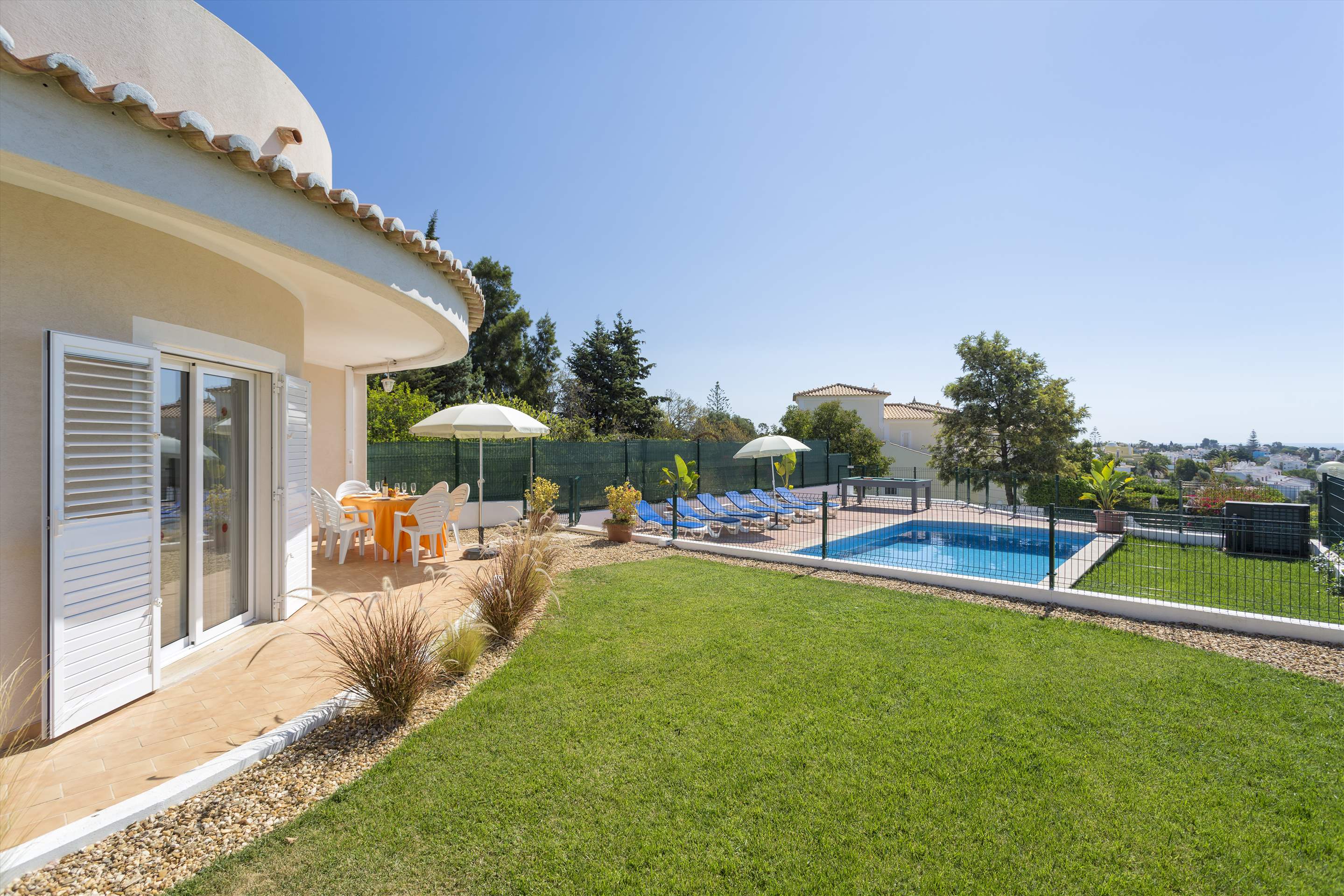 Villa Amalia, 3 bedroom villa in Carvoeiro Area, Algarve Photo #24