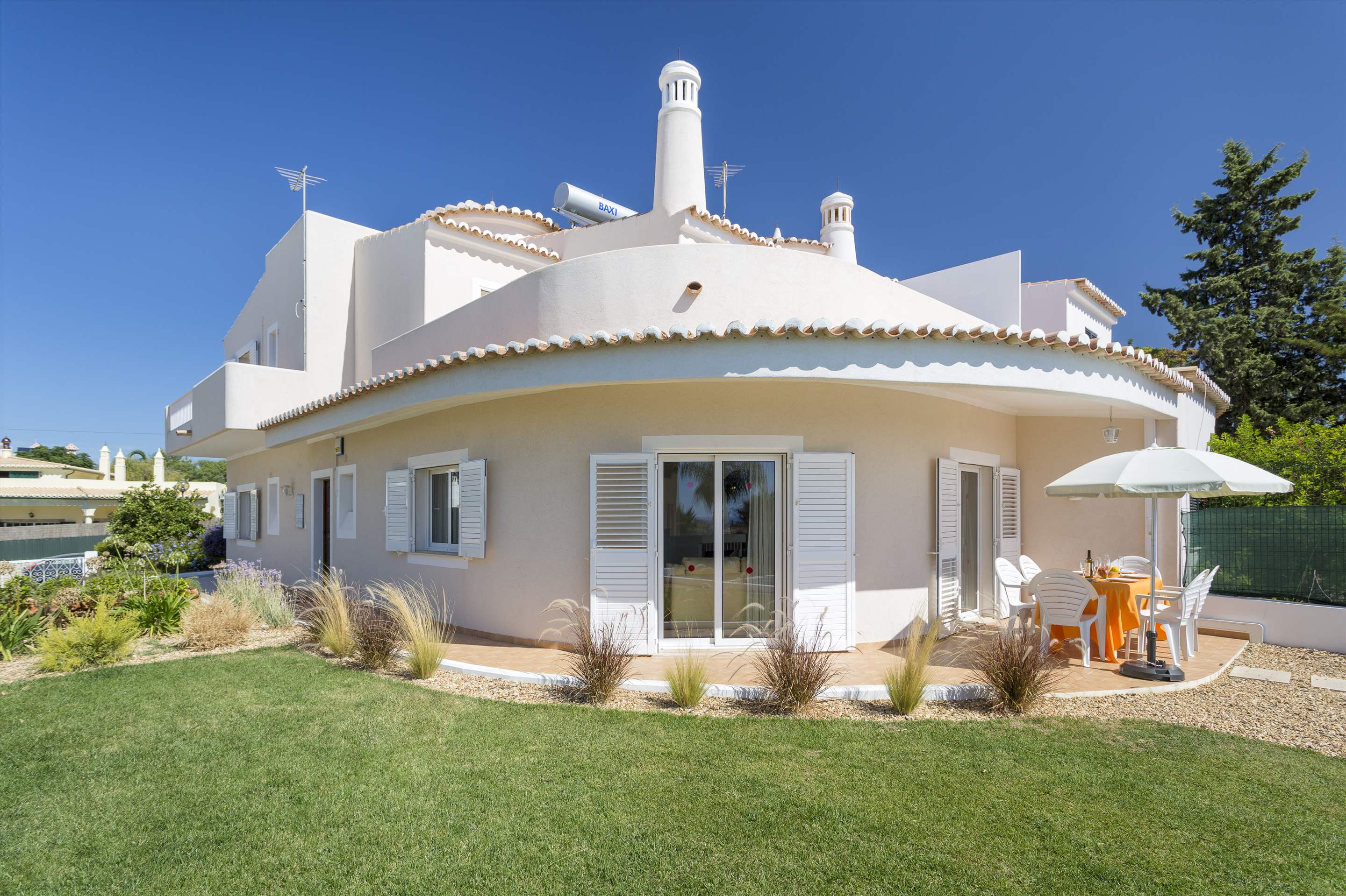 Villa Amalia, 3 bedroom villa in Carvoeiro Area, Algarve Photo #25