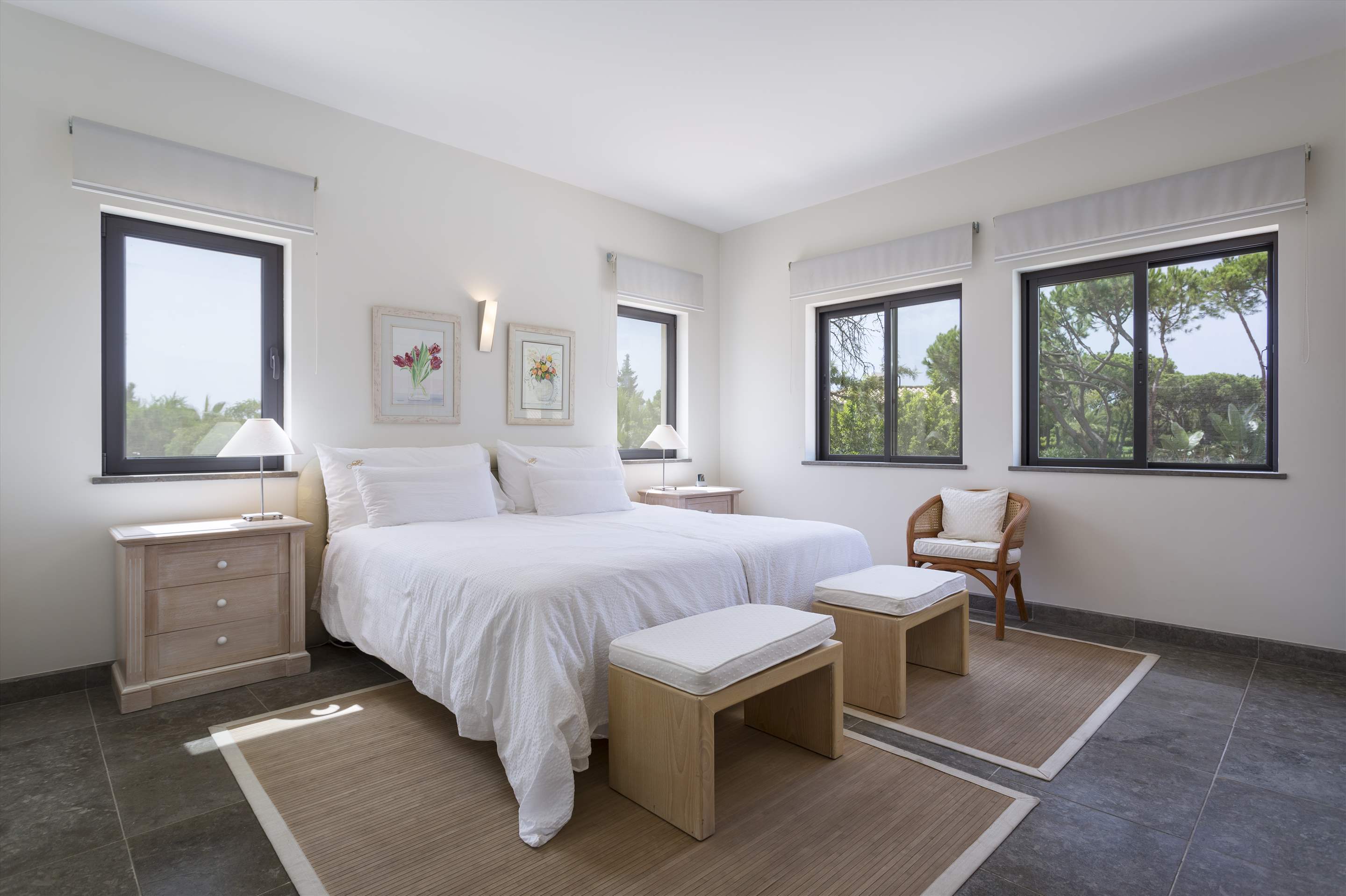 Casa Jacaranda, 5 bedroom villa in Quinta do Lago, Algarve Photo #27