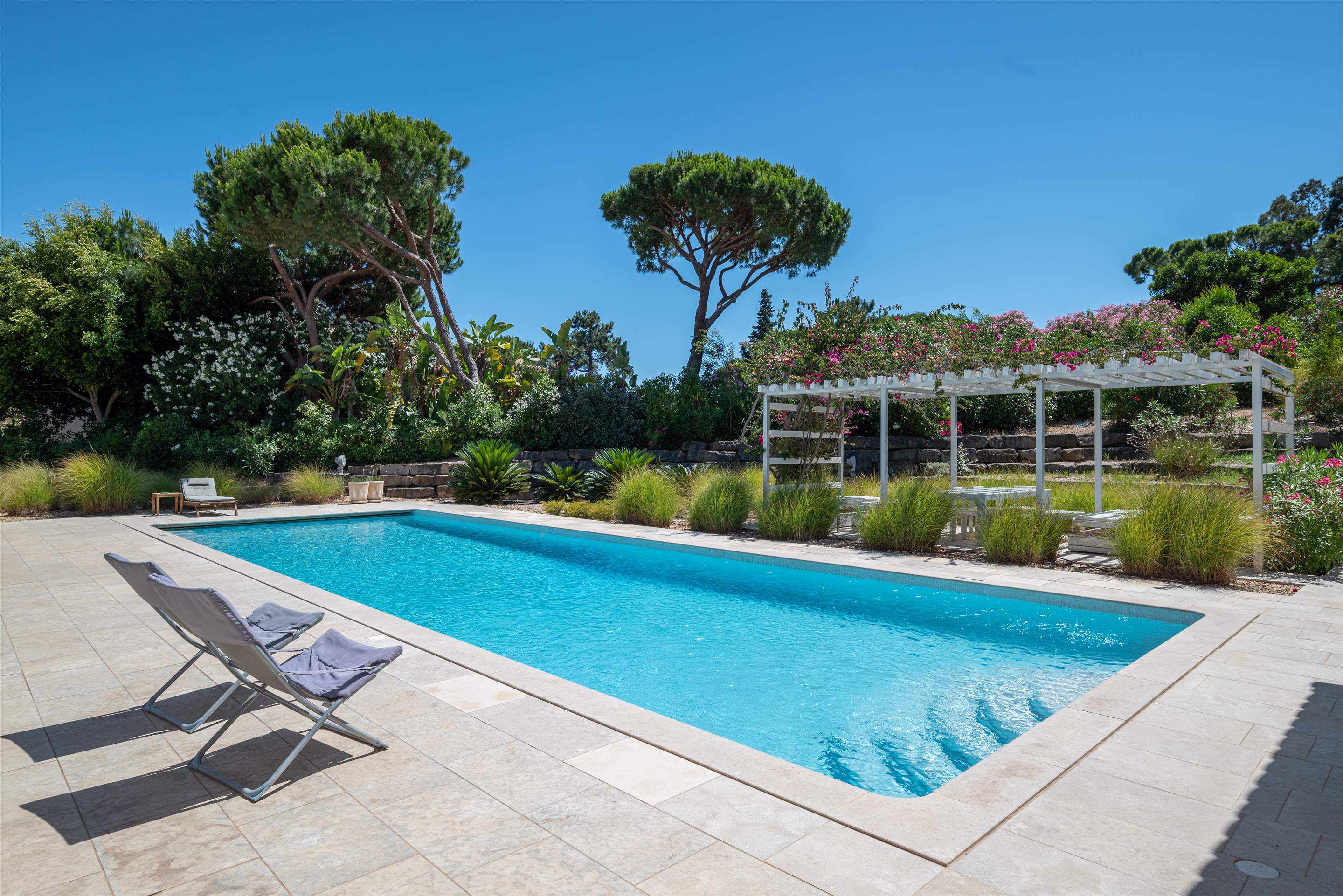 Casa Jacaranda, 5 bedroom villa in Quinta do Lago, Algarve Photo #4