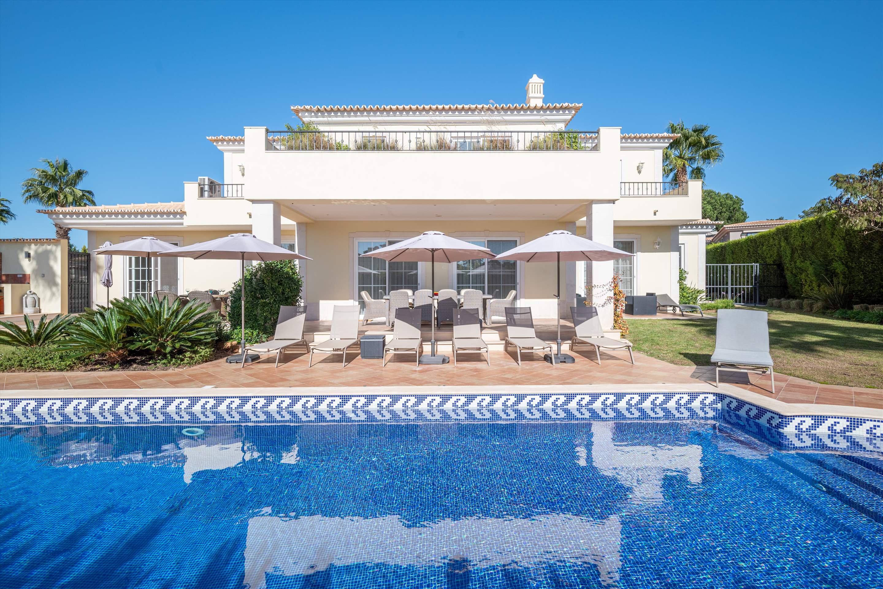 Villa Marillo, 5 bedroom villa in Vale do Lobo, Algarve Photo #2