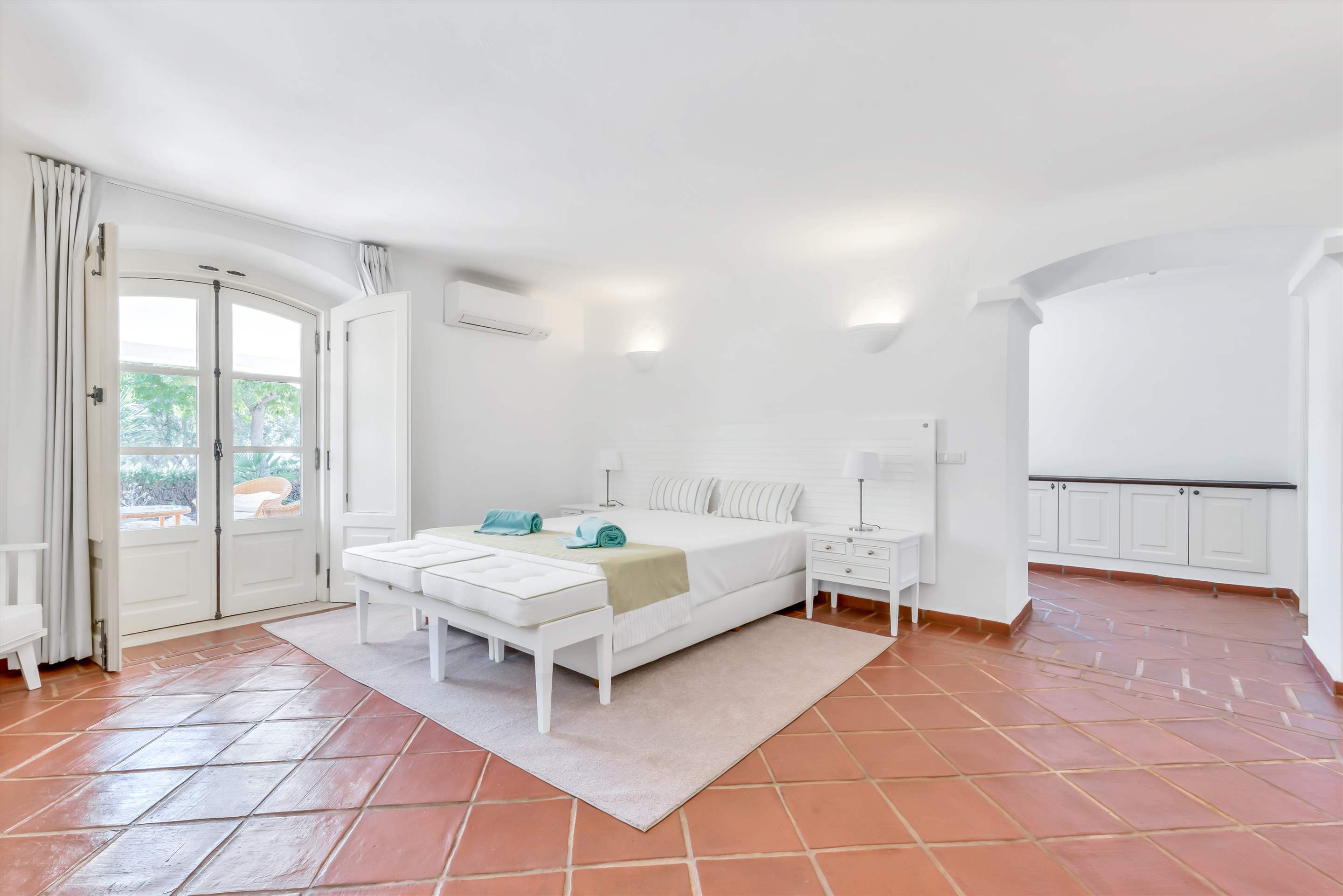 Casa Alemao, Main House + annexe, 6 bedrooms, 6 bedroom villa in Vilamoura Area, Algarve Photo #17