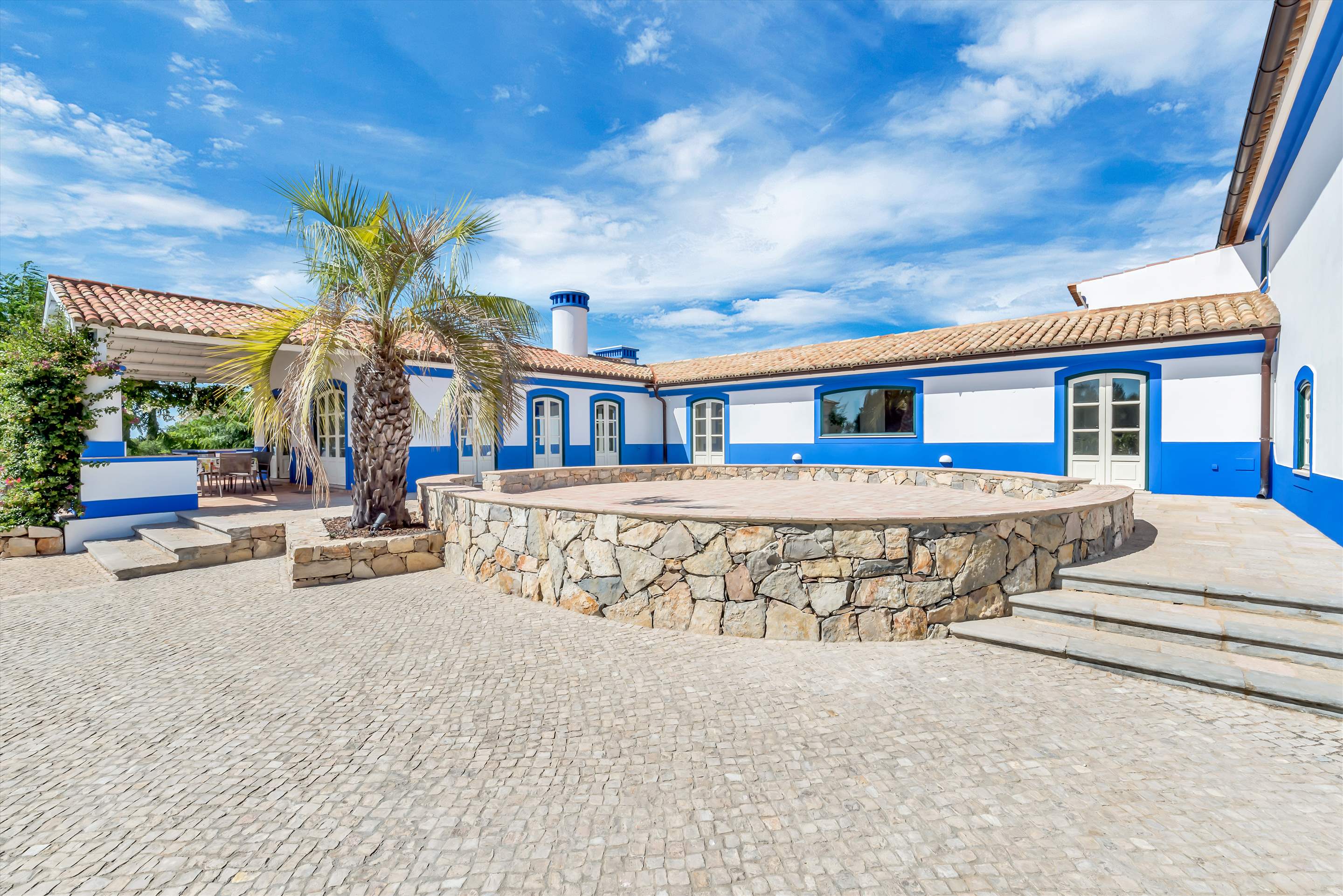 Casa Alemao, Main House + annexe, 6 bedrooms, 6 bedroom villa in Vilamoura Area, Algarve Photo #5
