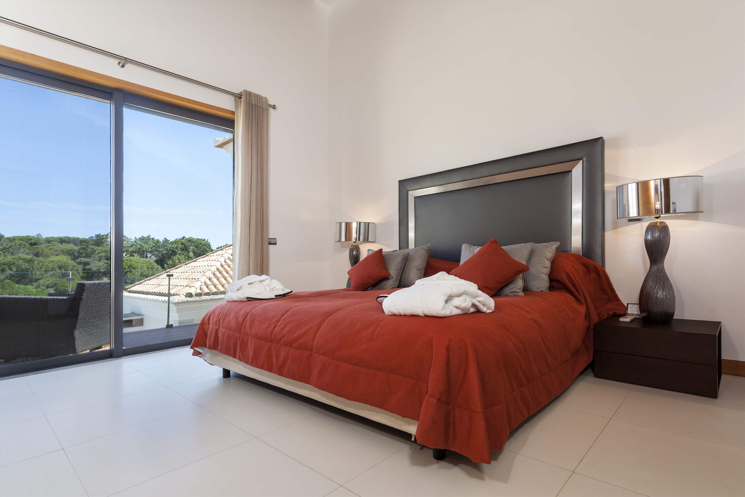 Villa Emily, 4 bedroom villa in Vale do Lobo, Algarve Photo #14