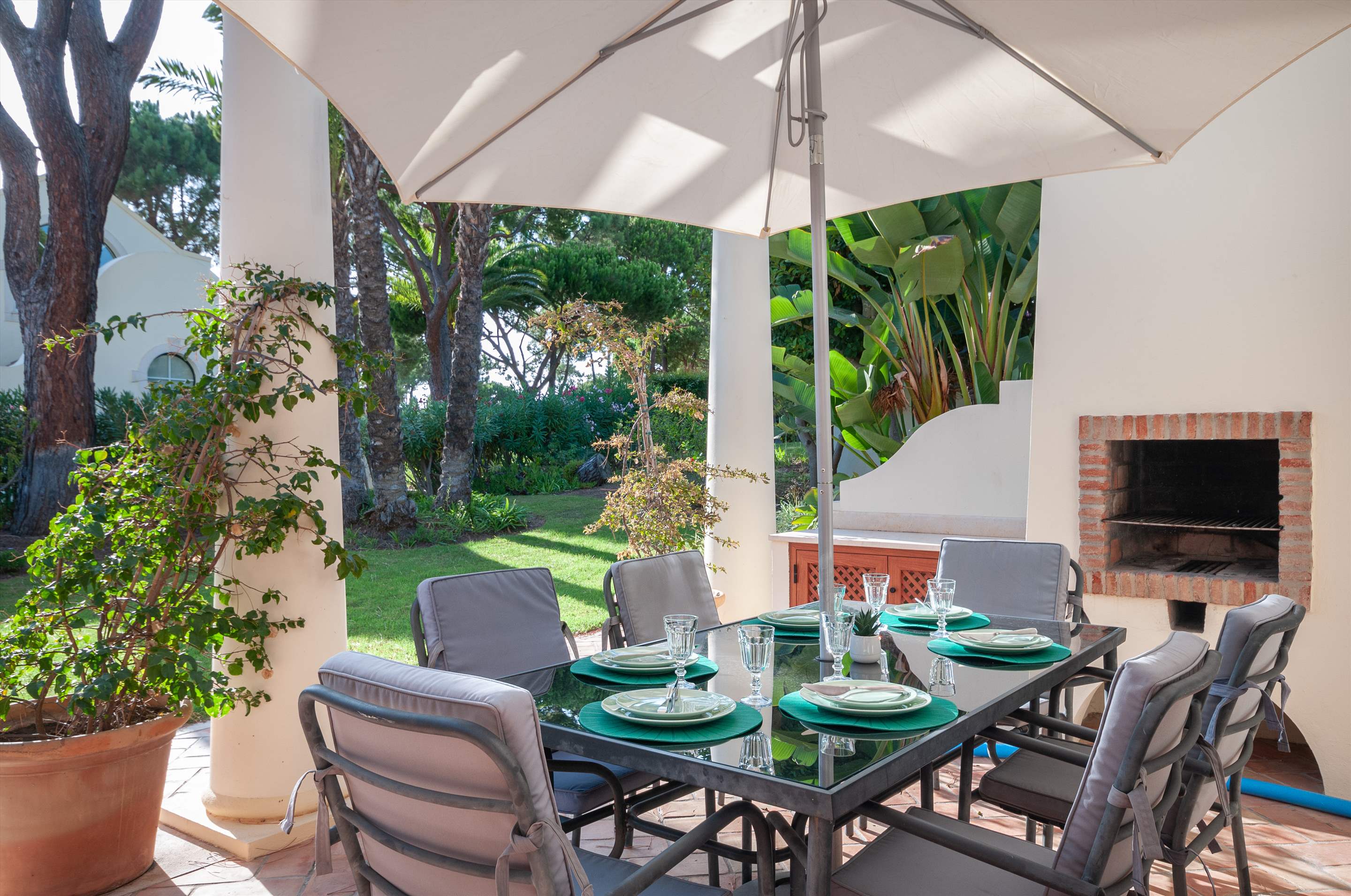 Villa Gardenia, 3 bedroom villa in Quinta do Lago, Algarve Photo #2