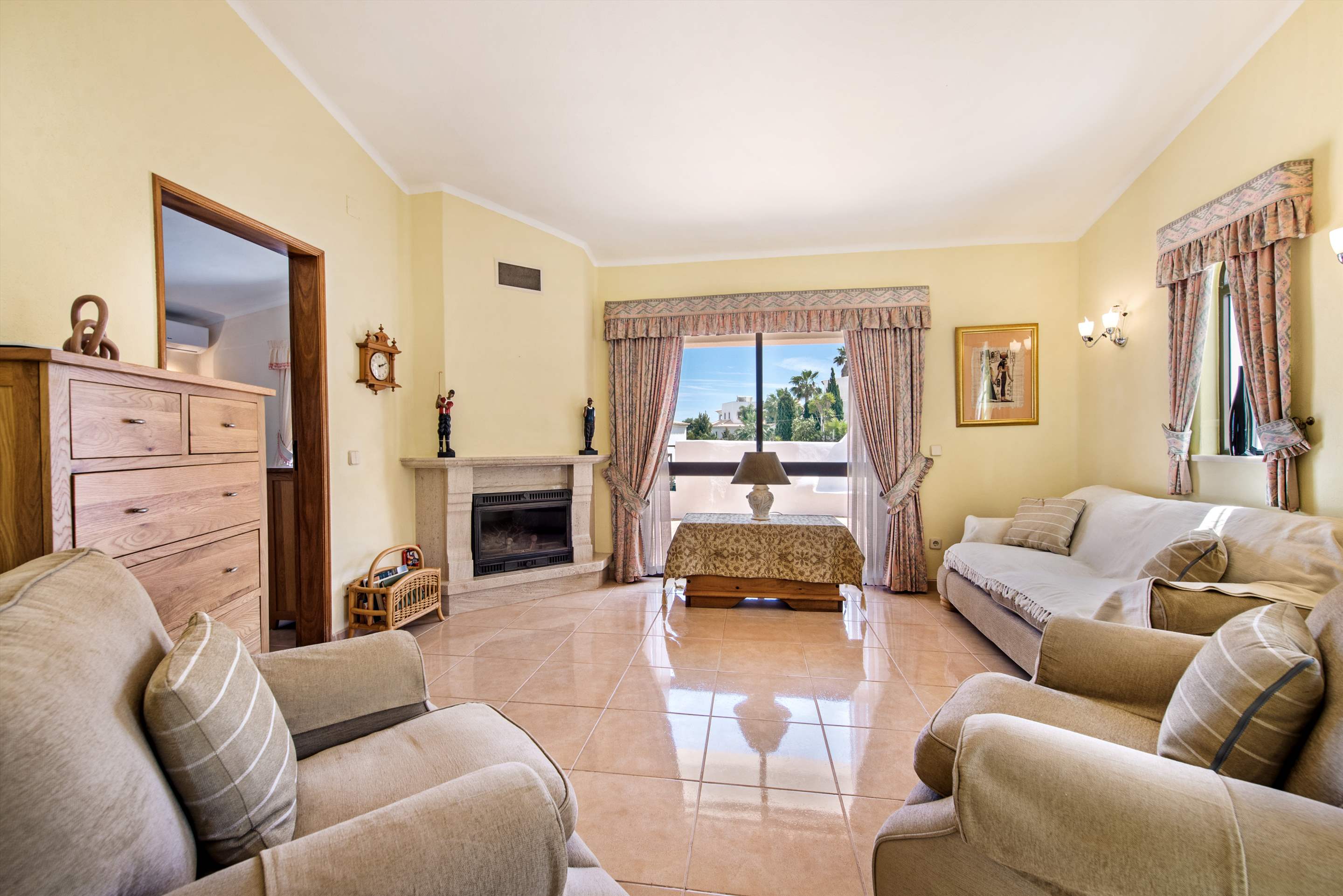 Casa Amizade, 3 bedroom villa in Gale, Vale da Parra and Guia, Algarve Photo #6