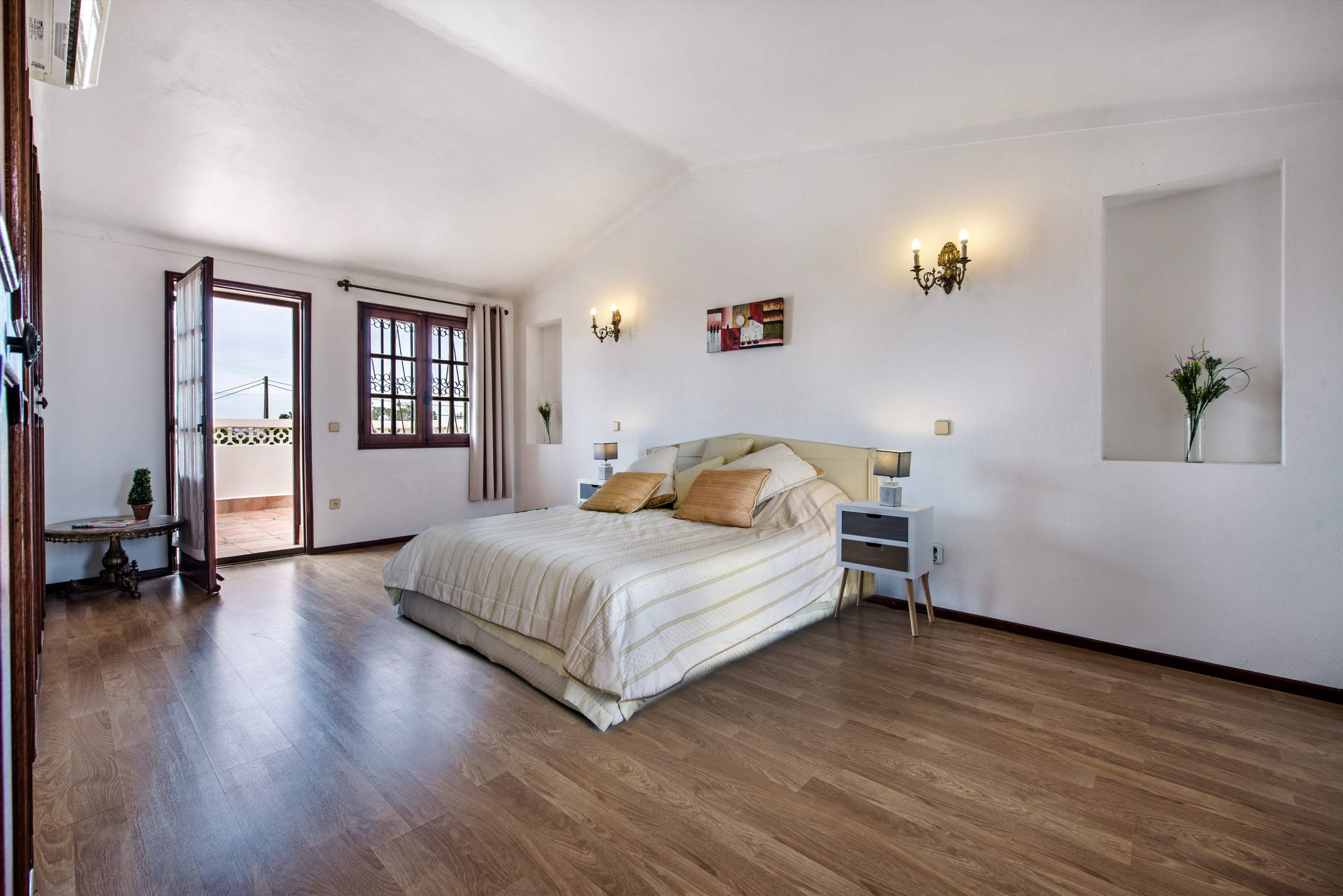 Casa Isabel, 3 bedroom villa in Gale, Vale da Parra and Guia, Algarve Photo #15