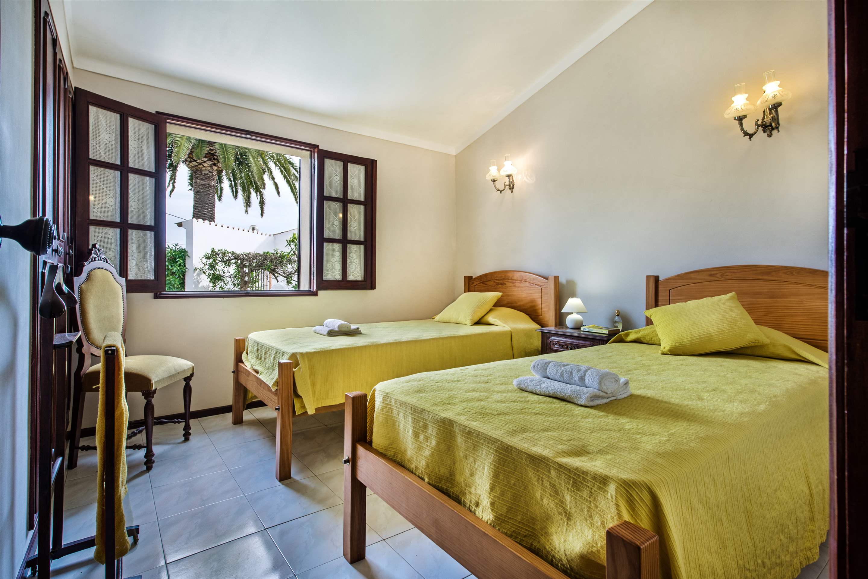Casa Isabel, 3 bedroom villa in Gale, Vale da Parra and Guia, Algarve Photo #19
