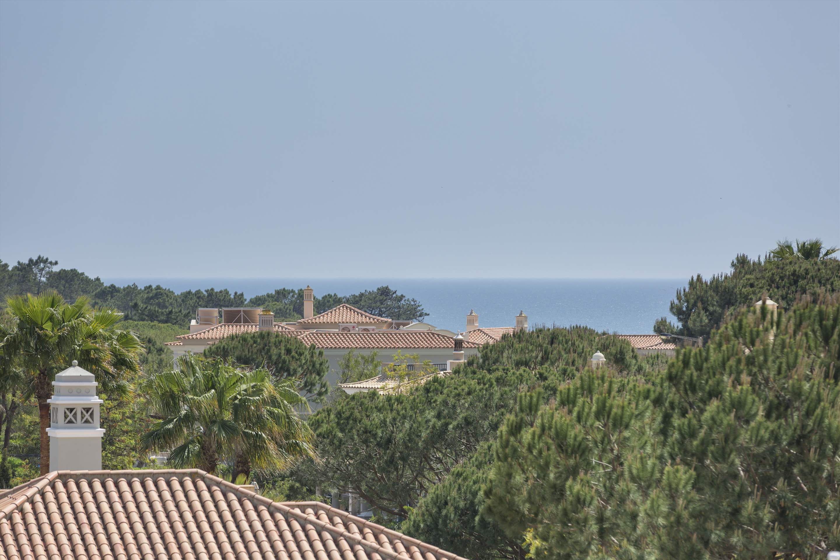 Villa Miranda, 3 bedroom villa in Dunas Douradas, Algarve Photo #18