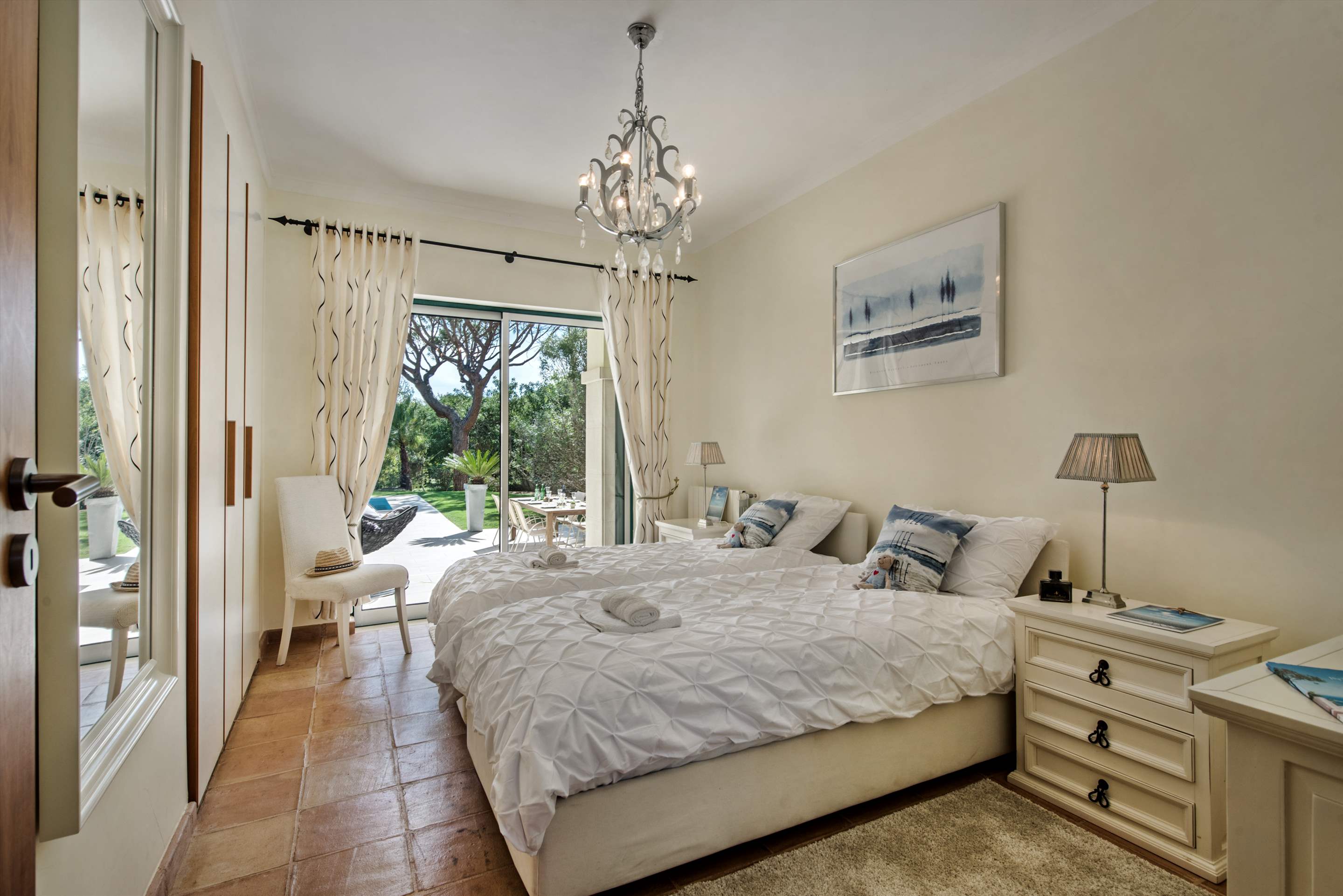 Villa Carla, 3 bedroom villa in Vale do Lobo, Algarve Photo #20