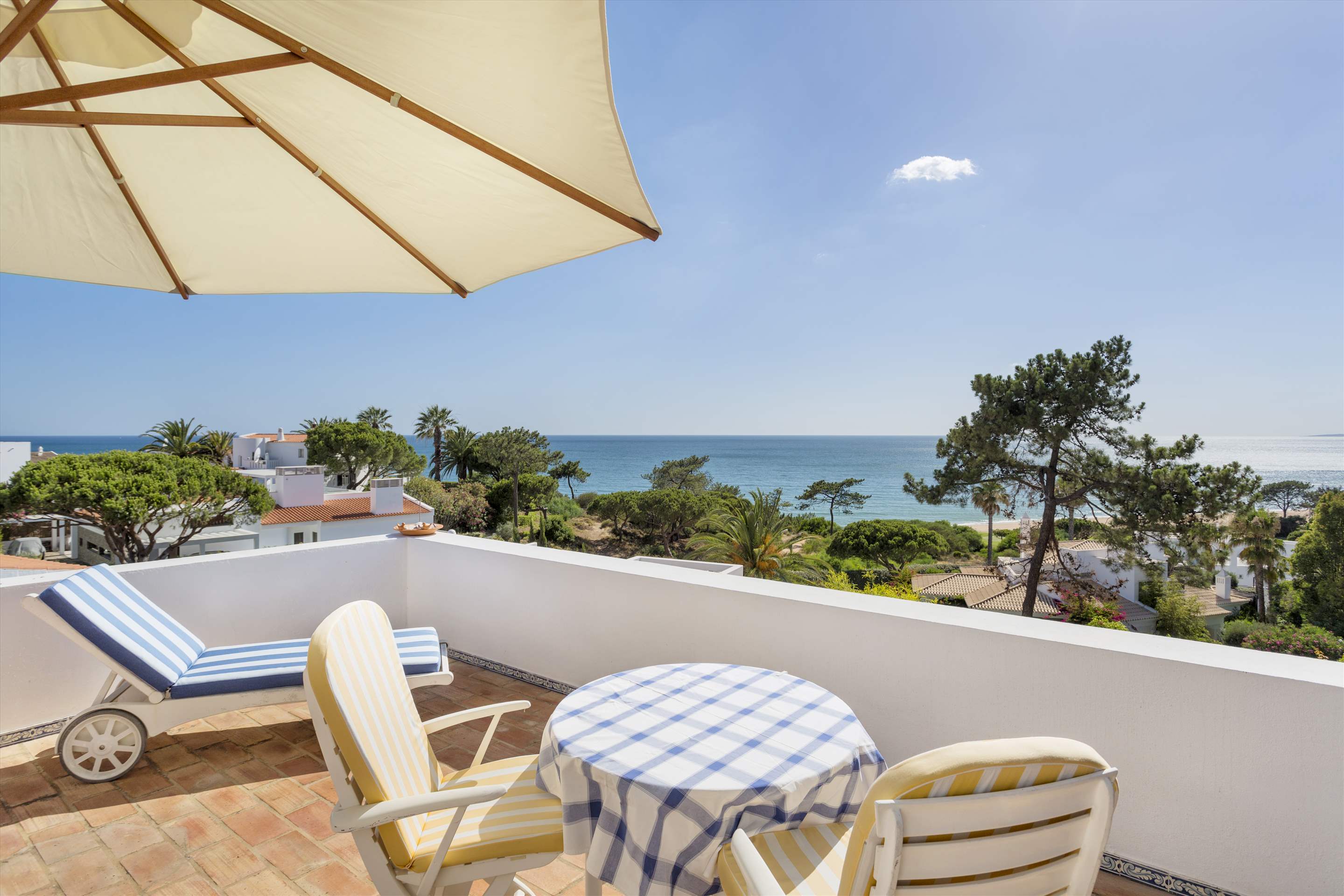 Villa Belinda, 4 bedroom villa in Vale do Lobo, Algarve Photo #11
