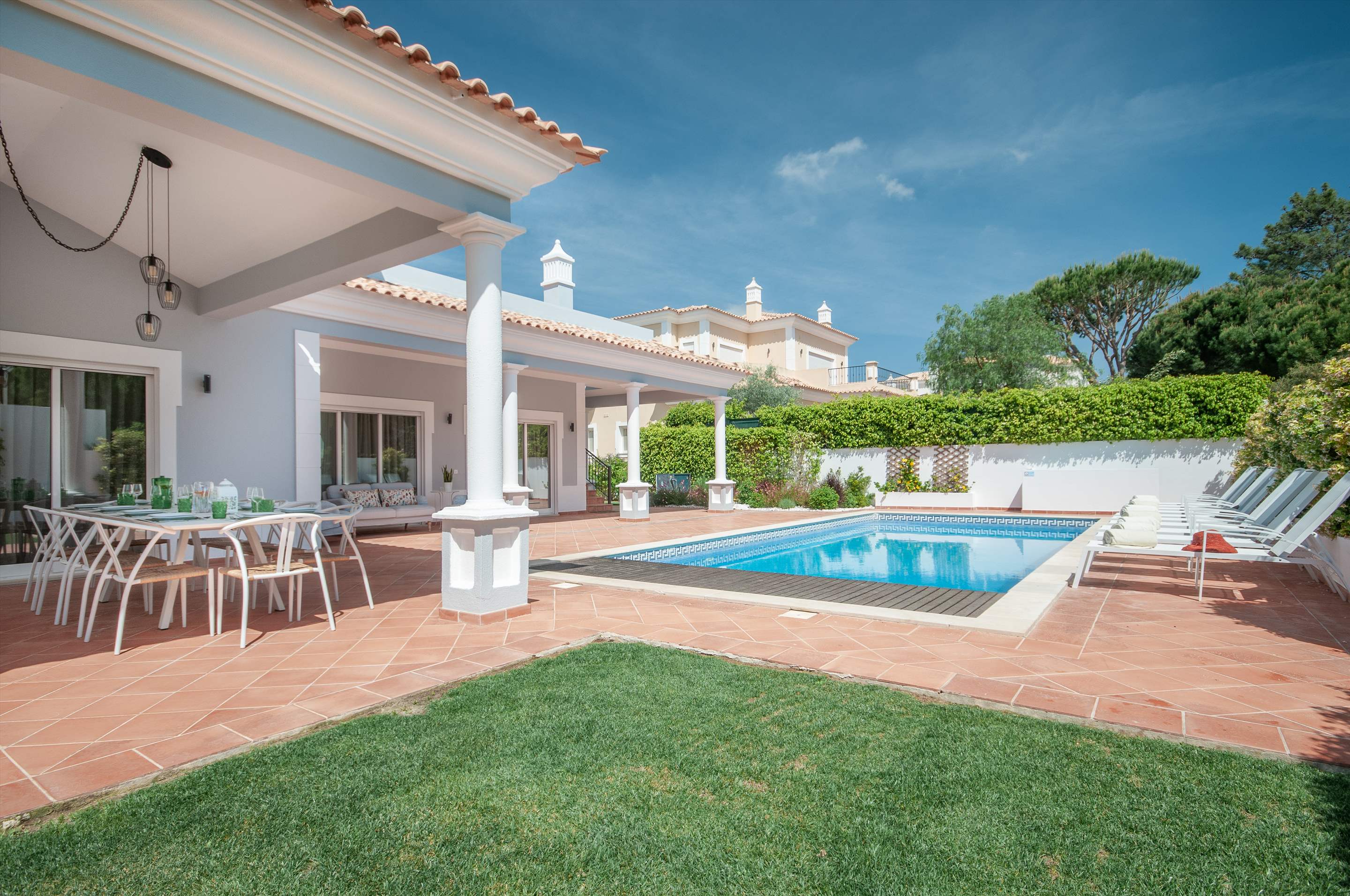 Villa Miro, 5 bedroom villa in Vale do Lobo, Algarve Photo #11