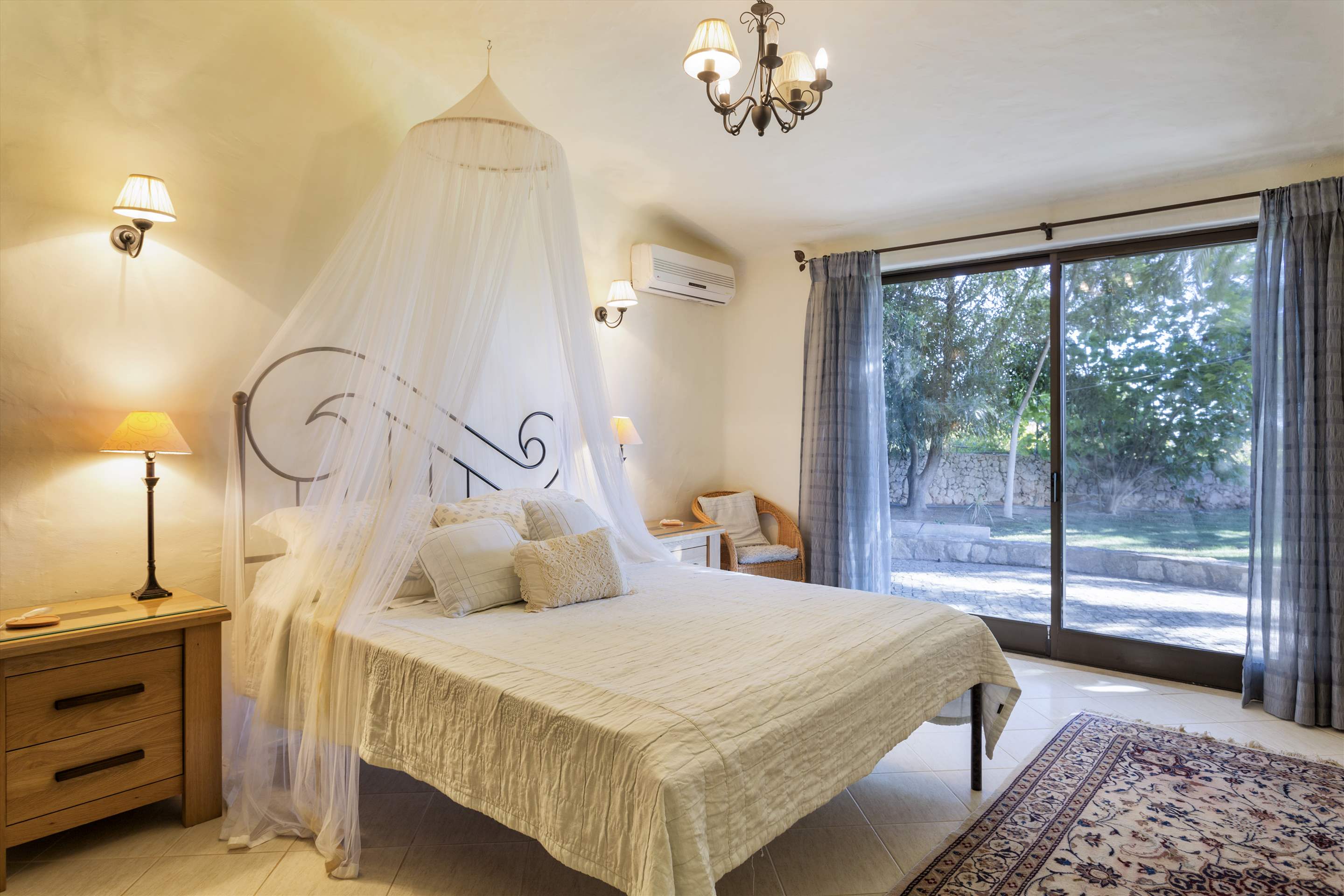 Casa Na Colina, 5 bedroom villa in Quinta do Lago, Algarve Photo #20