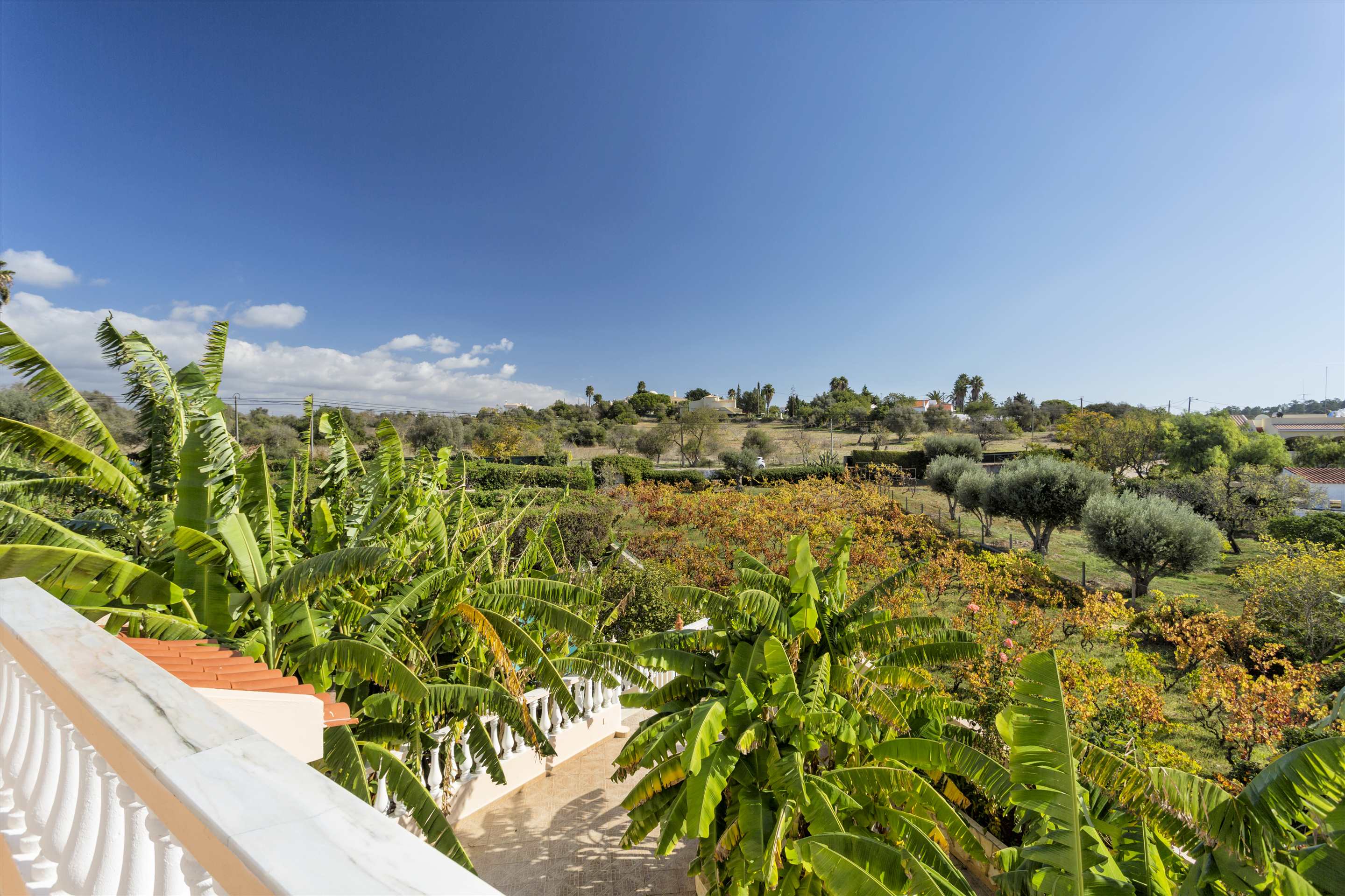 Vivenda Filipa, 4 bedroom villa in Carvoeiro Area, Algarve Photo #14