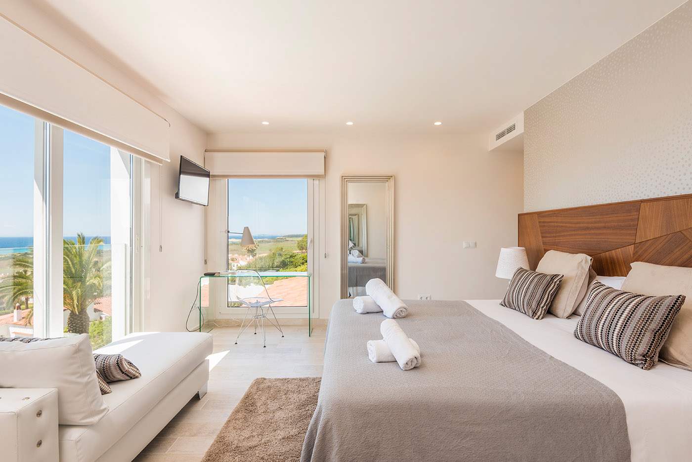 Villa del Sol, 5 bedroom villa in Son Bou & South, Menorca Photo #16
