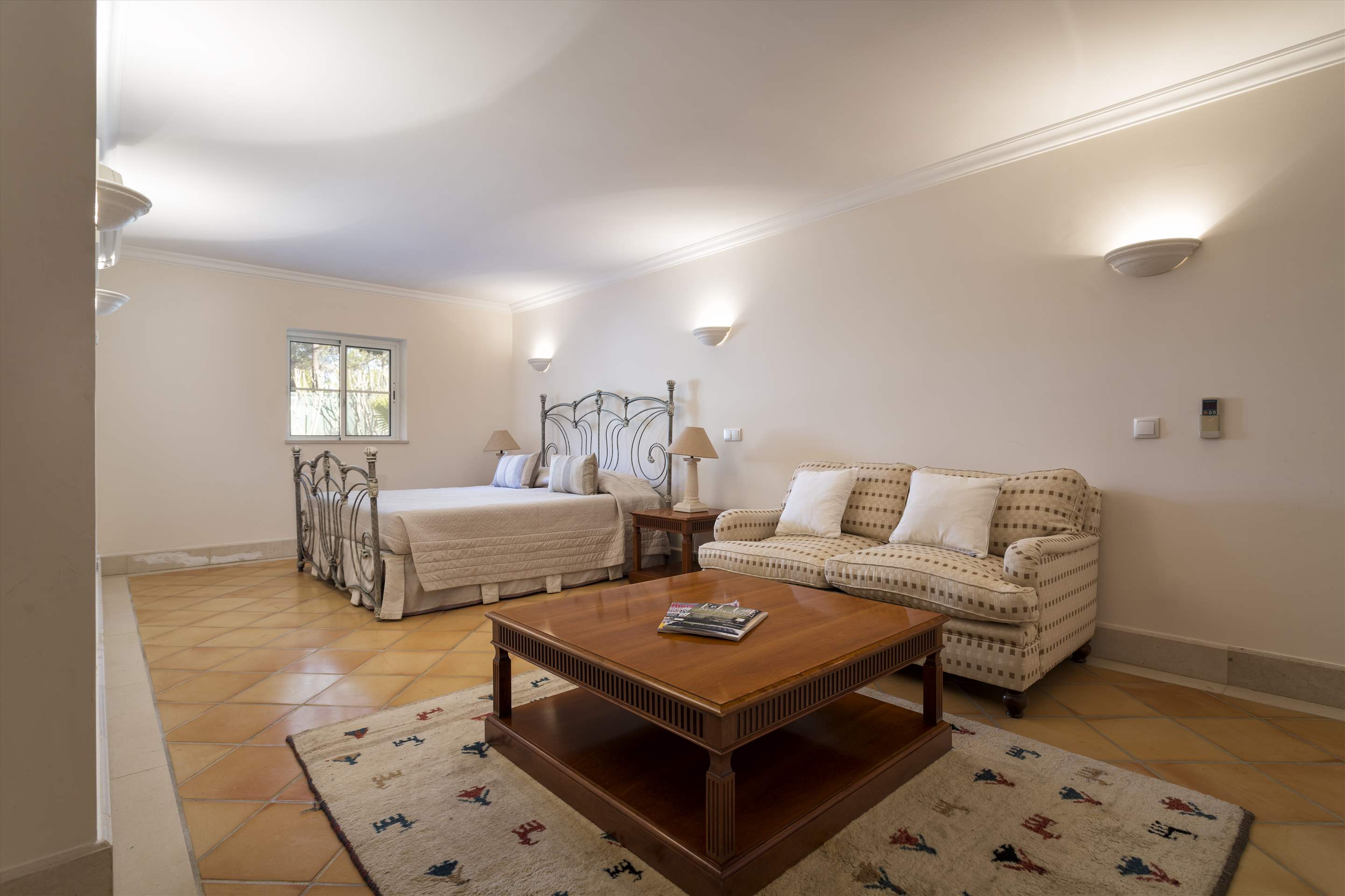 Villa Lavanda, 5 bedroom villa in Quinta do Lago, Algarve Photo #26