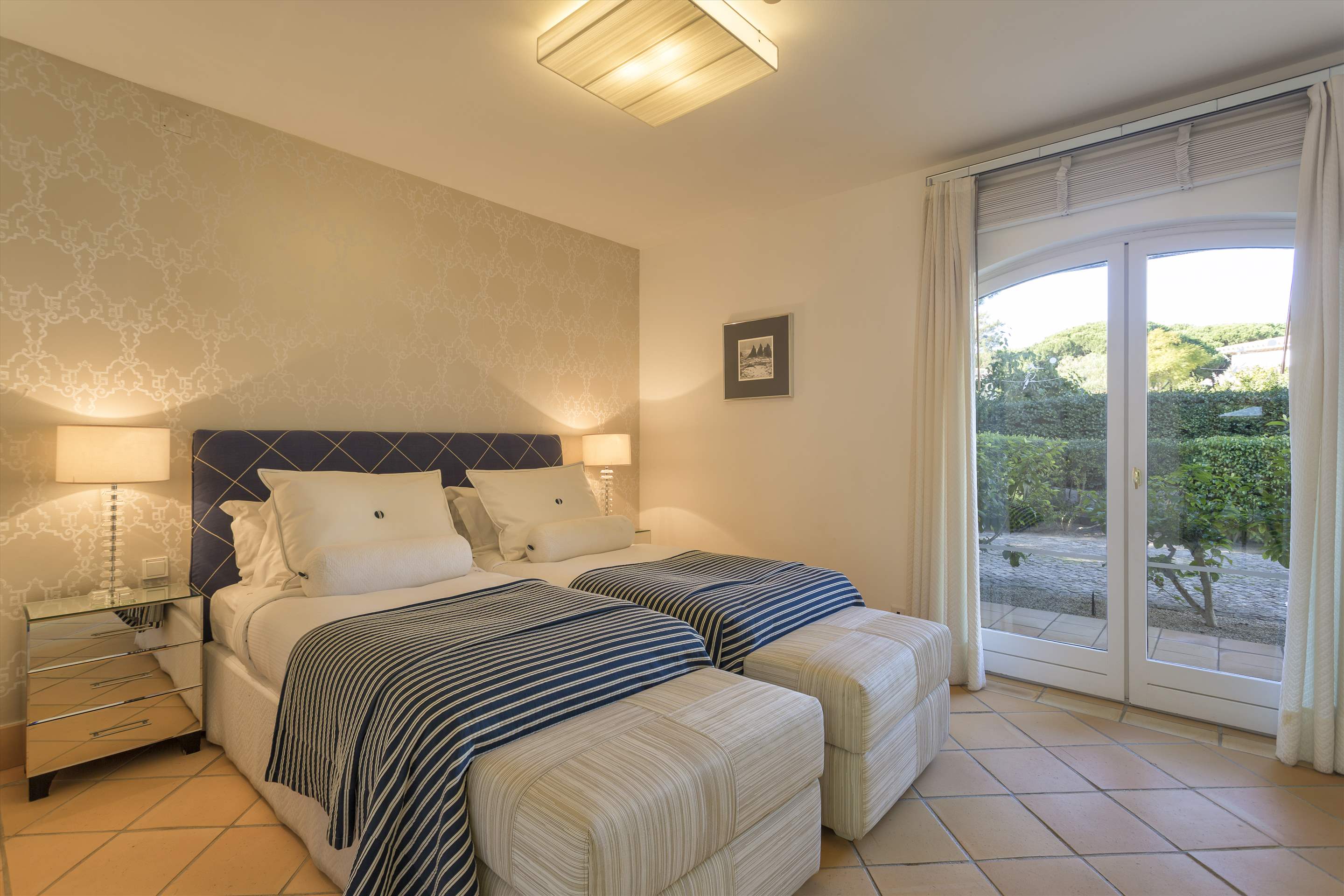 Pine Cliffs Villa Birdie, 4 bedroom villa in Pine Cliffs Resort, Algarve Photo #18