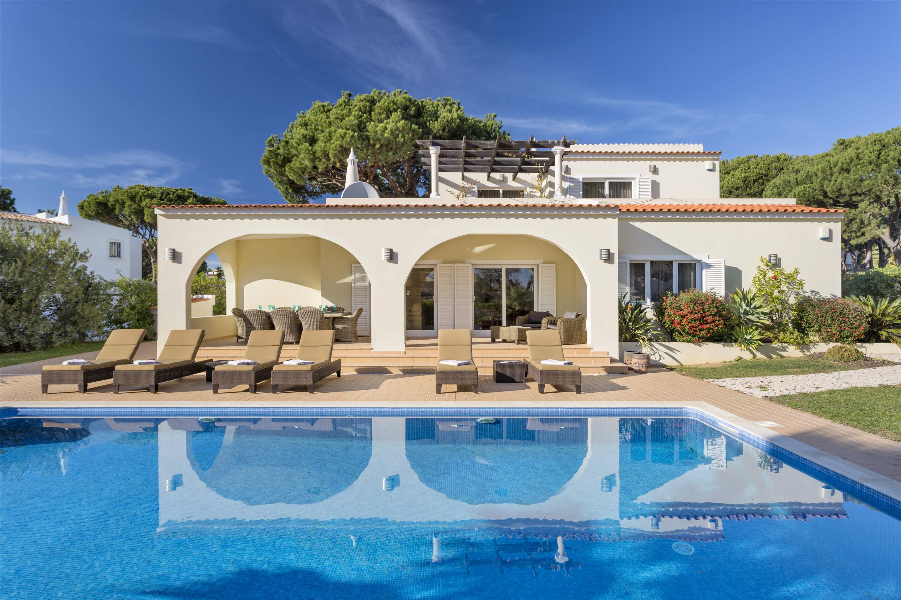 Villa Christina, 5 bedroom villa in Vilamoura Area, Algarve