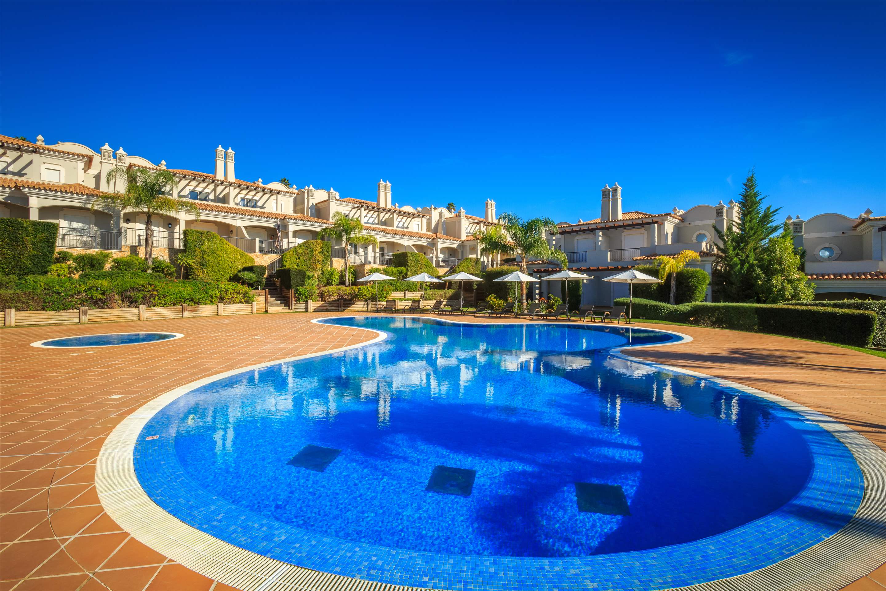 The Crest Townhouse, Three Bedroom Rate, 3 bedroom villa in Quinta do Lago, Algarve Photo #1