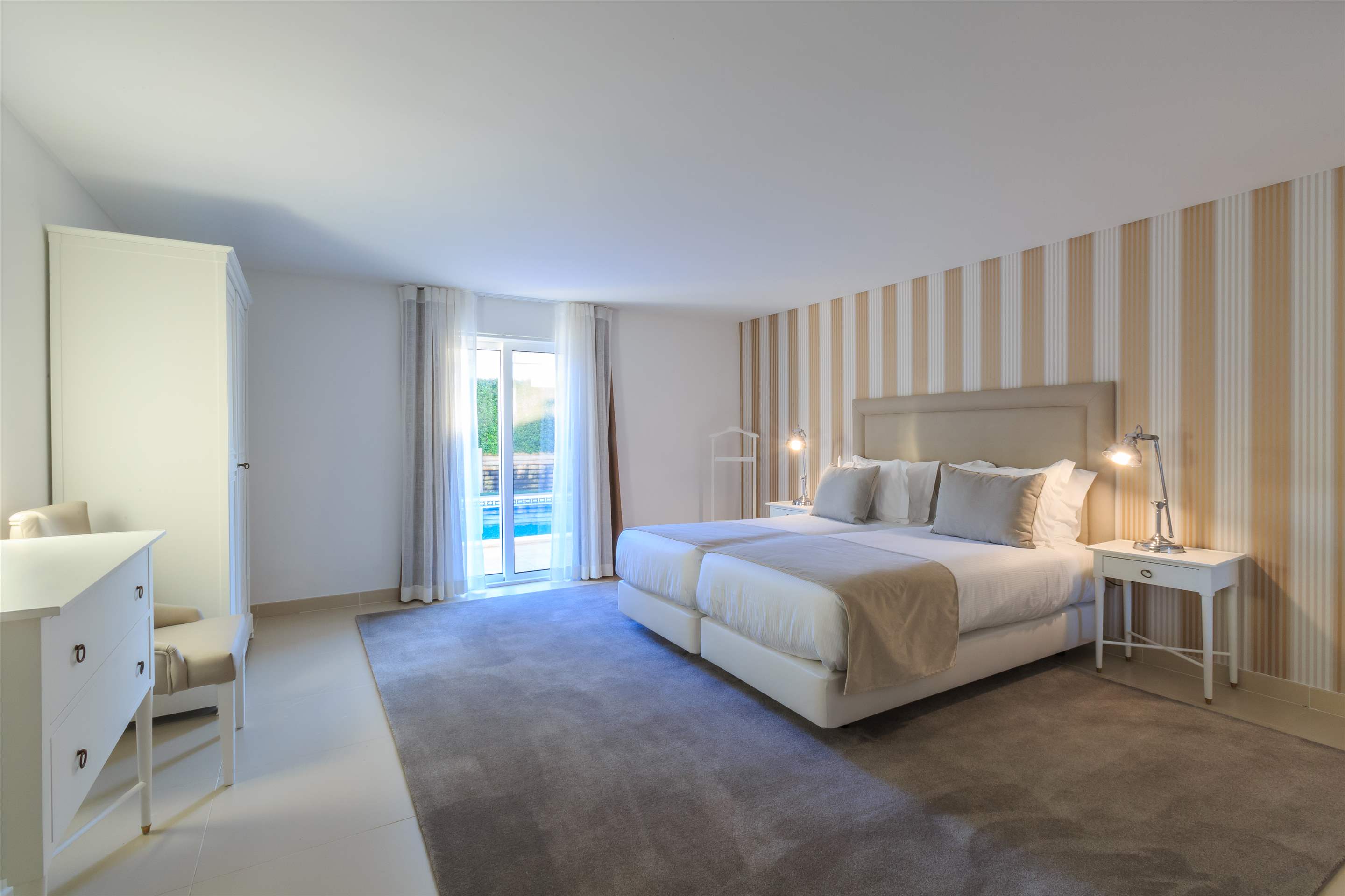The Crest Villa 4 Bedroom with Private Pool, 4 bedroom villa in Quinta do Lago, Algarve Photo #10