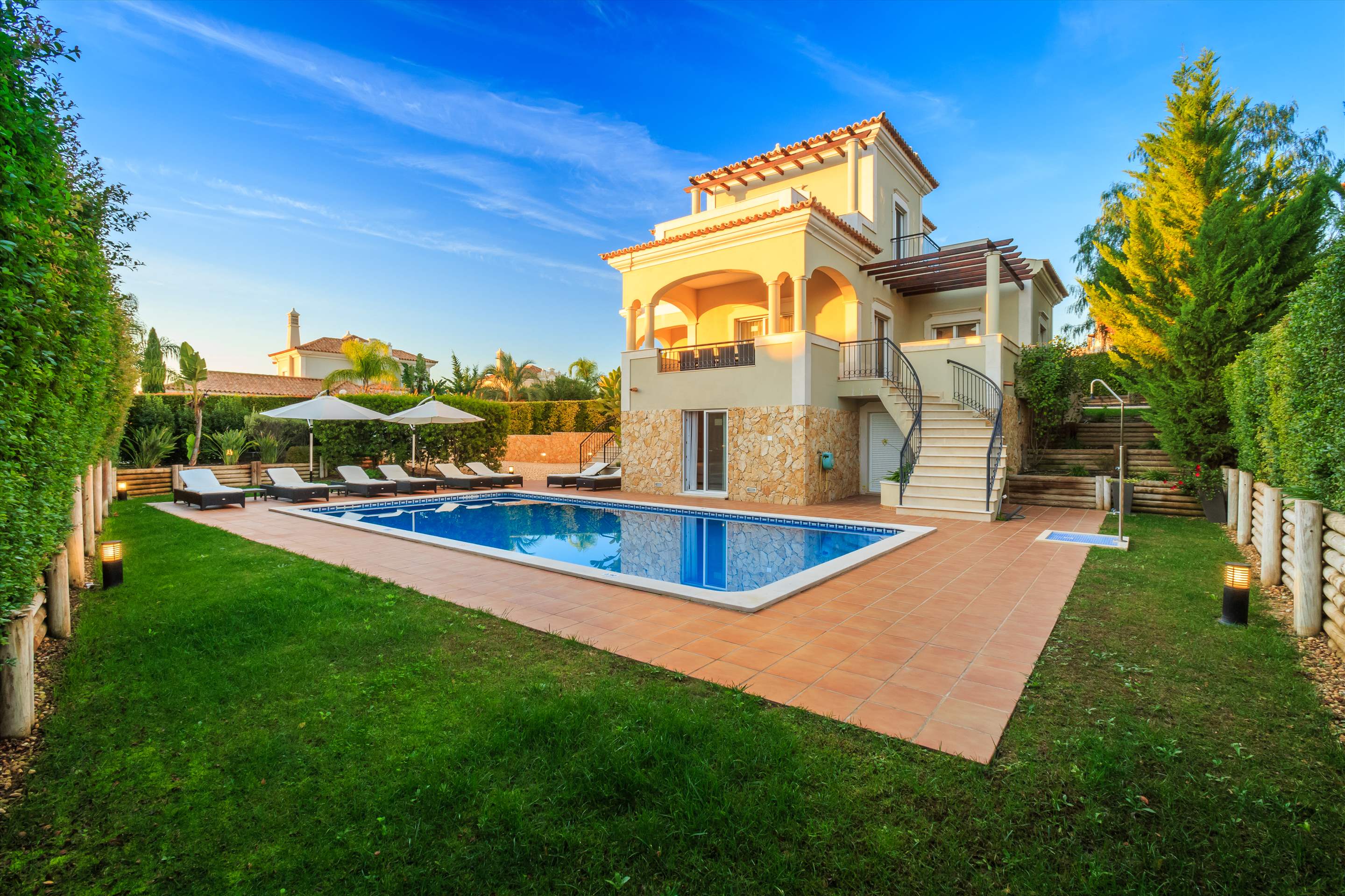 The Crest Villa 4 Bedroom with Private Pool, 4 bedroom villa in Quinta do Lago, Algarve Photo #6