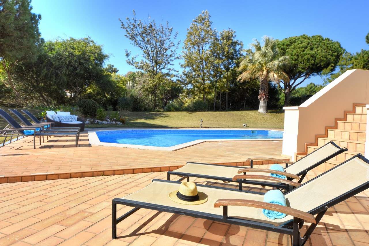 Villa Glenda, 4 bedroom villa in Quinta do Lago, Algarve Photo #2
