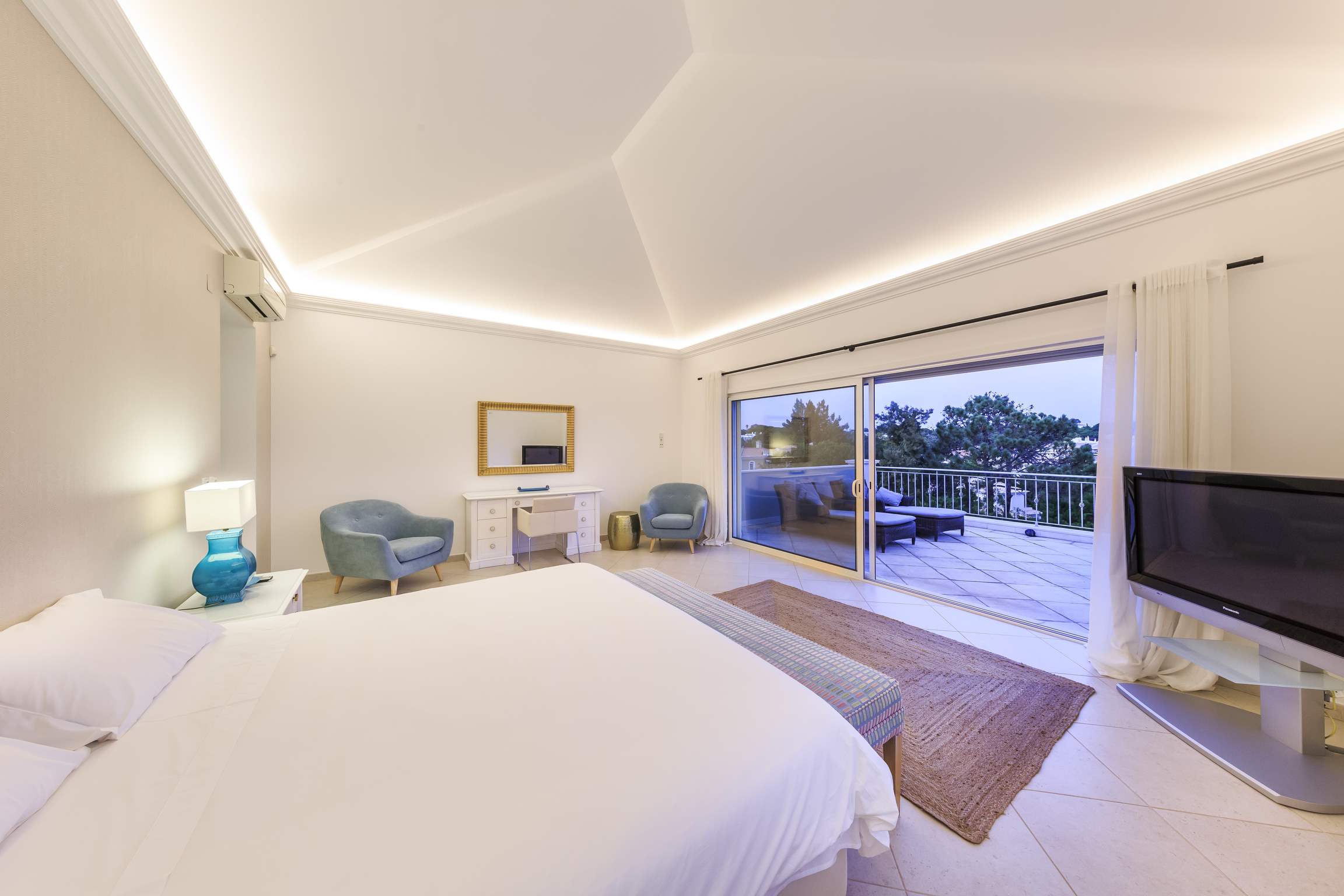 Villa Ladeira, 6 bedroom villa in Quinta do Lago, Algarve Photo #23