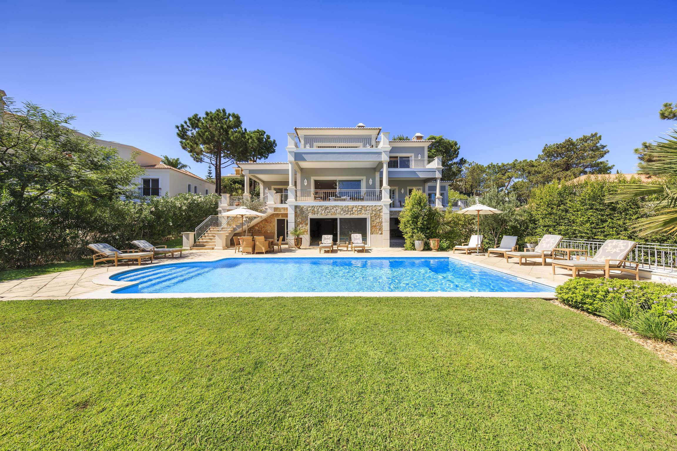 Villa Ladeira, 6 bedroom villa in Quinta do Lago, Algarve Photo #5
