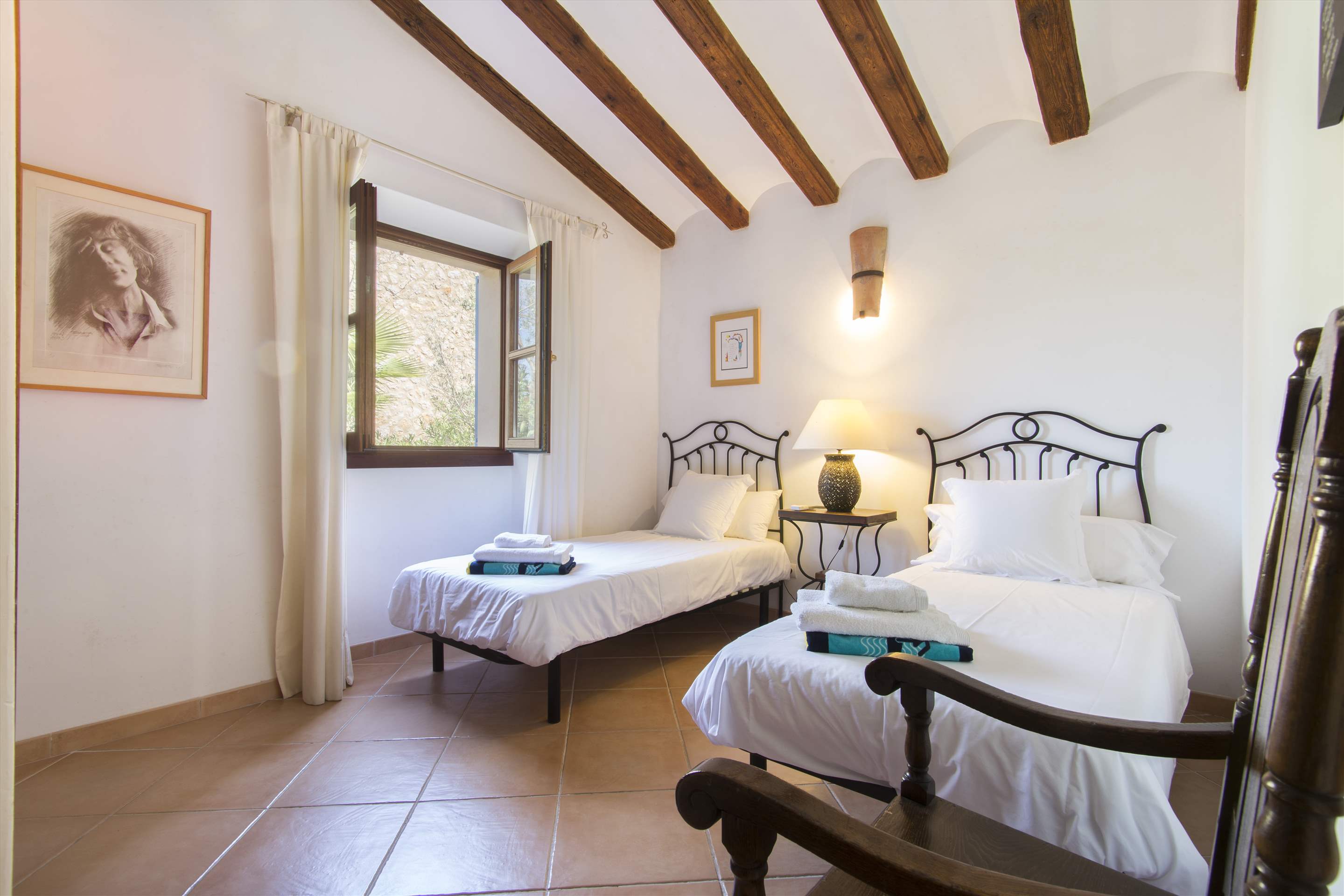 Can Monticel, 3 bedroom villa in Soller & Deia, Majorca Photo #22