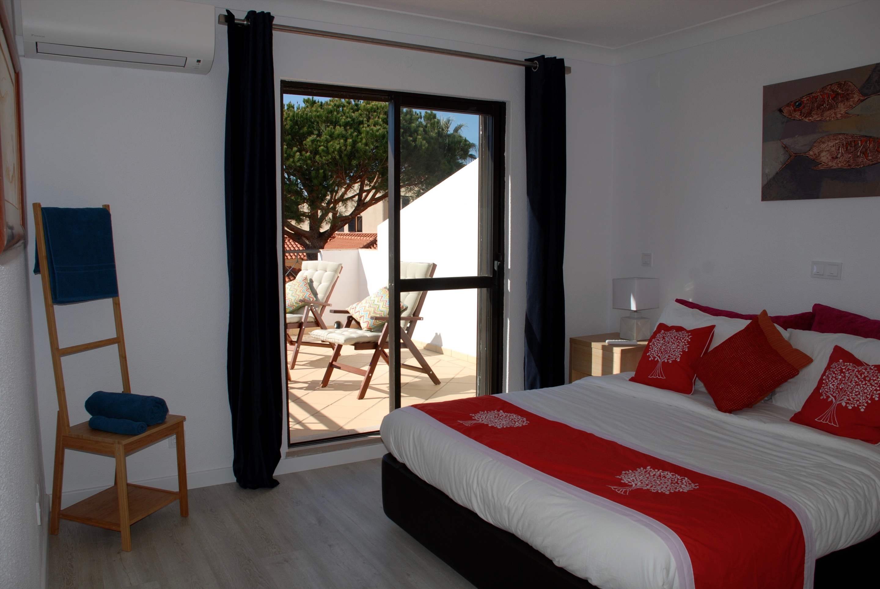 Quinta Amora, 3 bedroom villa in Quinta do Lago, Algarve Photo #13
