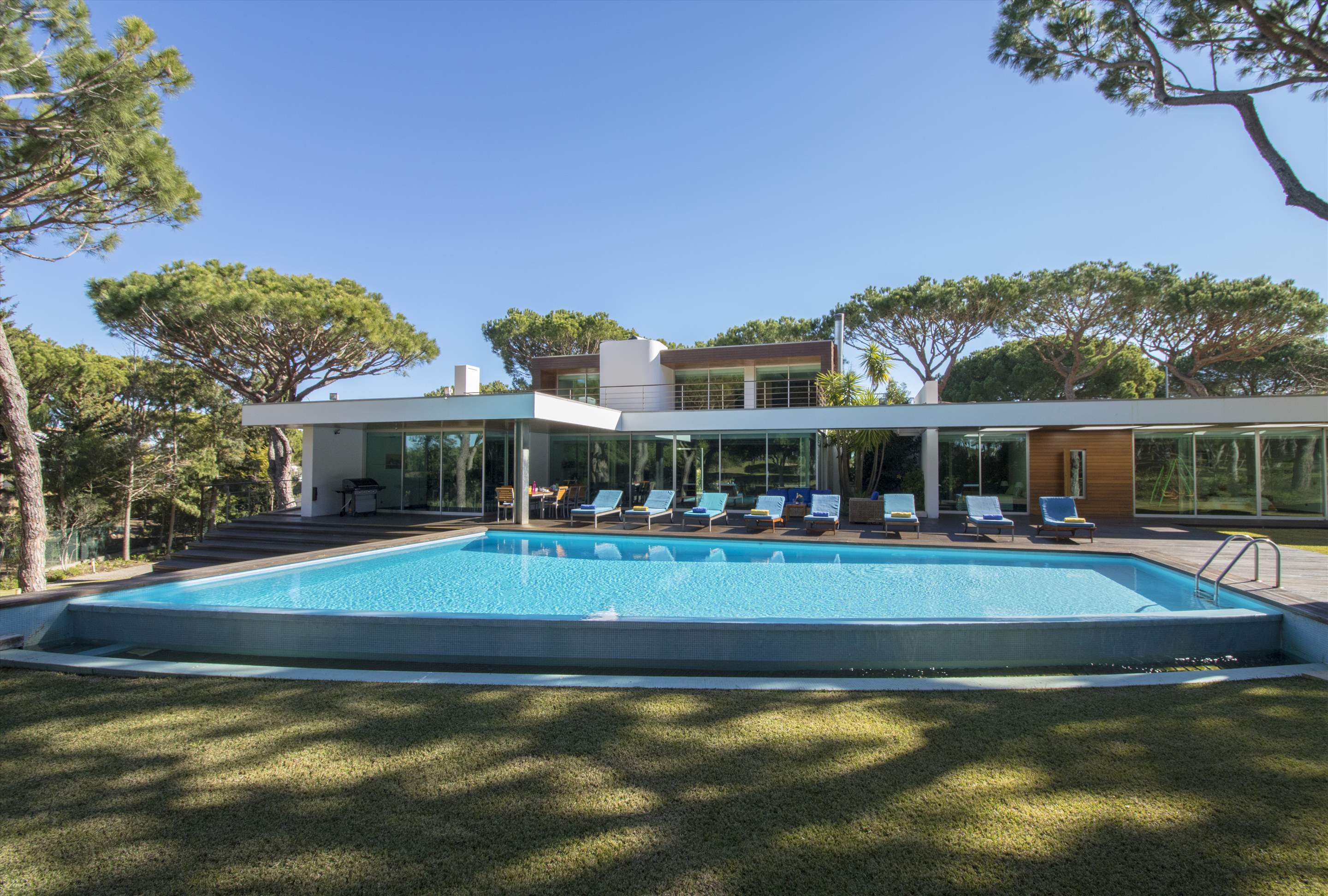 Villa Golf, 5 bedroom villa in Vilamoura Area, Algarve