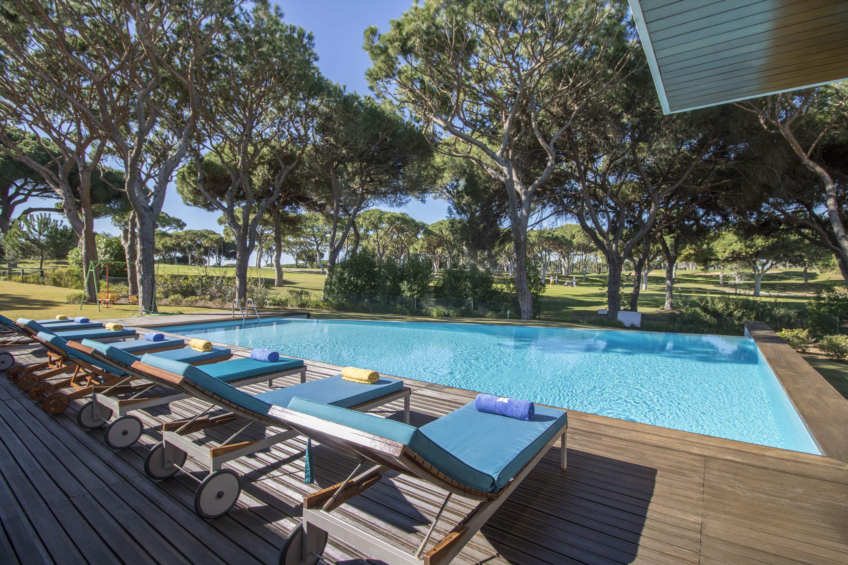 Villa Golf, 5 bedroom villa in Vilamoura Area, Algarve Photo #2