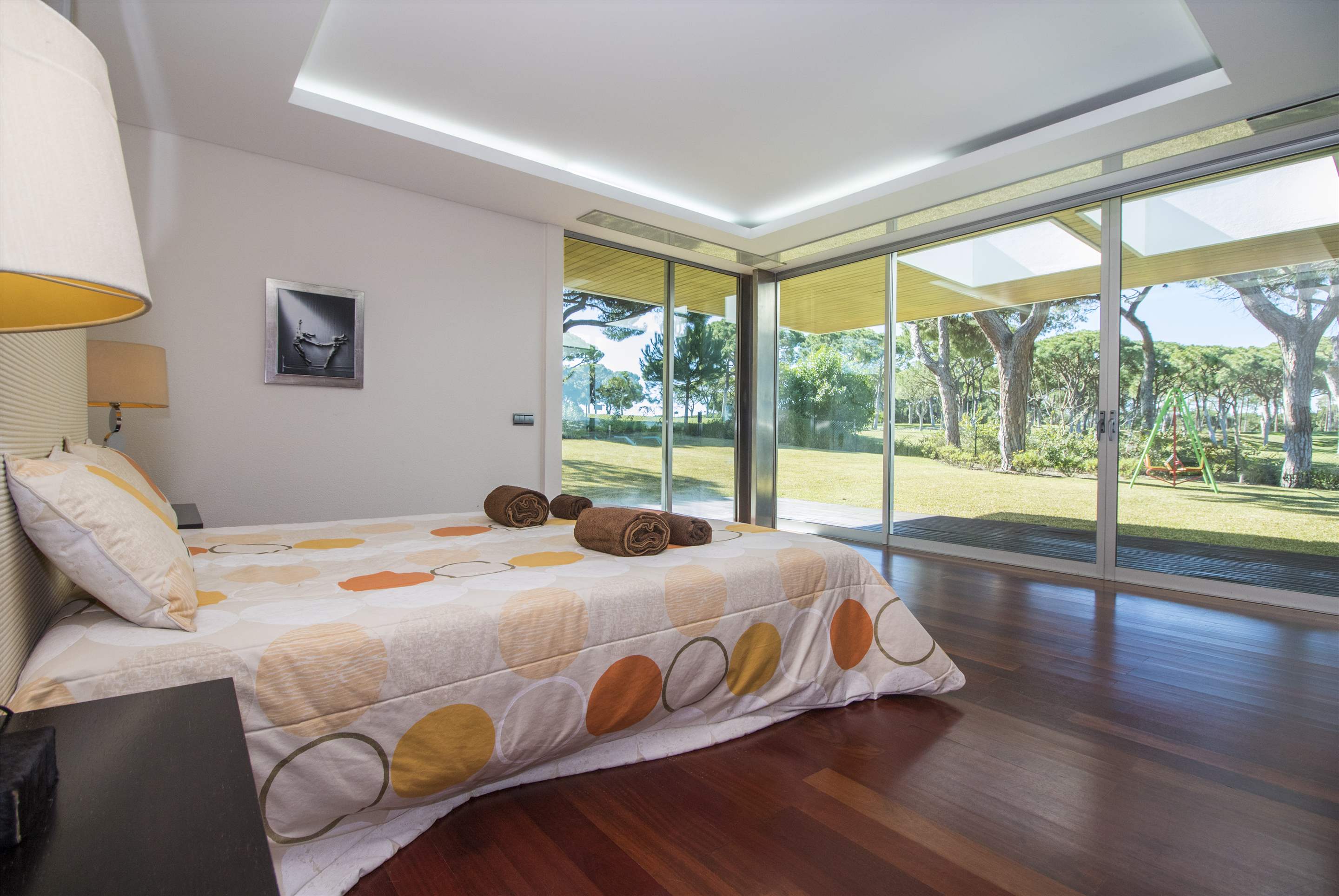 Villa Golf, 5 bedroom villa in Vilamoura Area, Algarve Photo #32